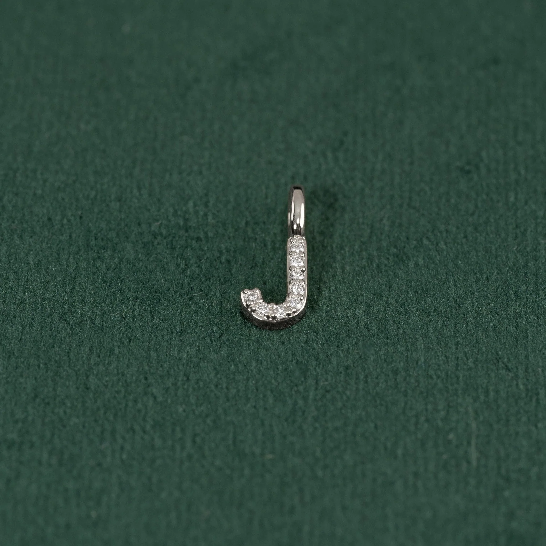 LAB-DIAMOND LETTER PENDANT - 0.1ct - WG - Image 17