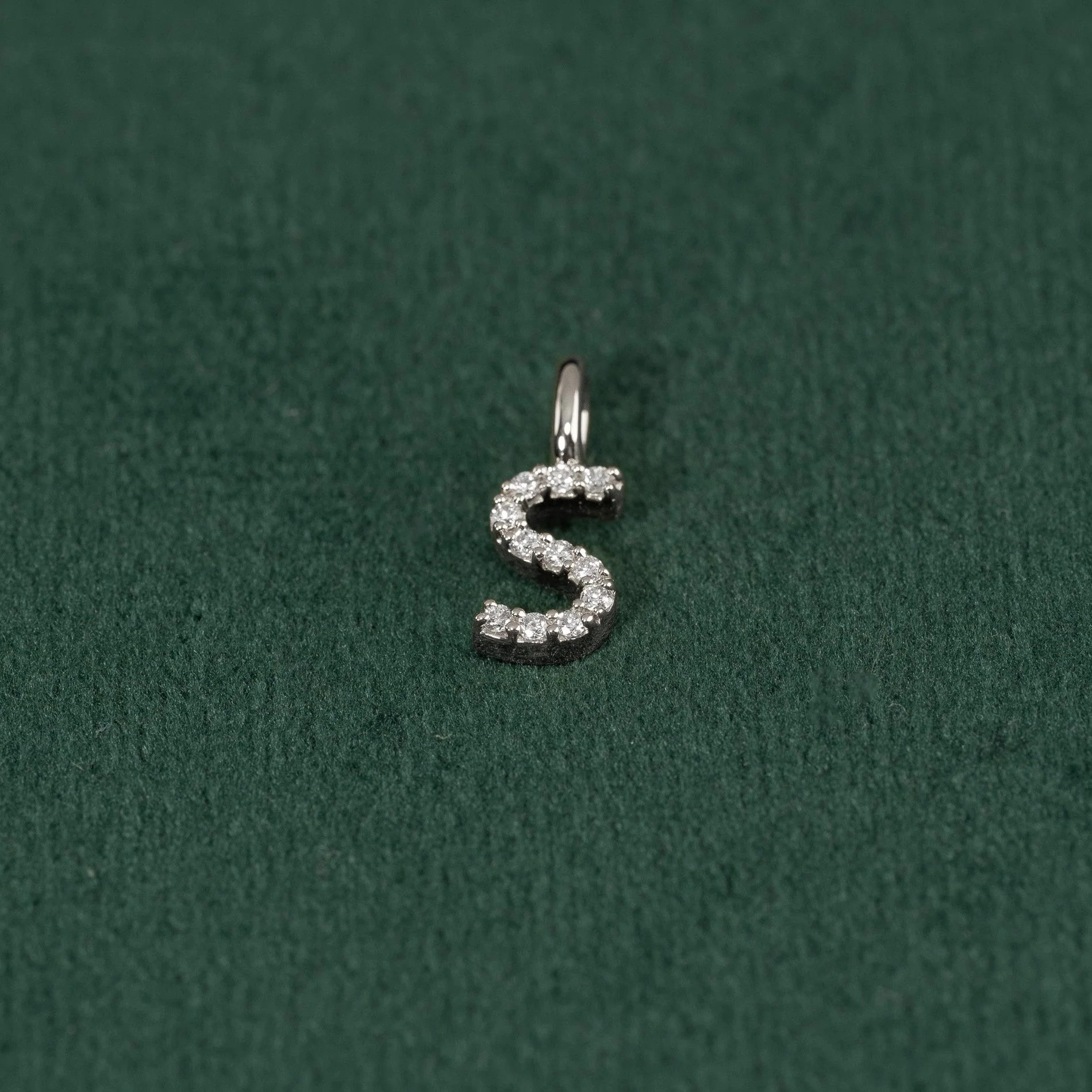 LAB-DIAMOND LETTER PENDANT - 0.1ct - WG - Image 25