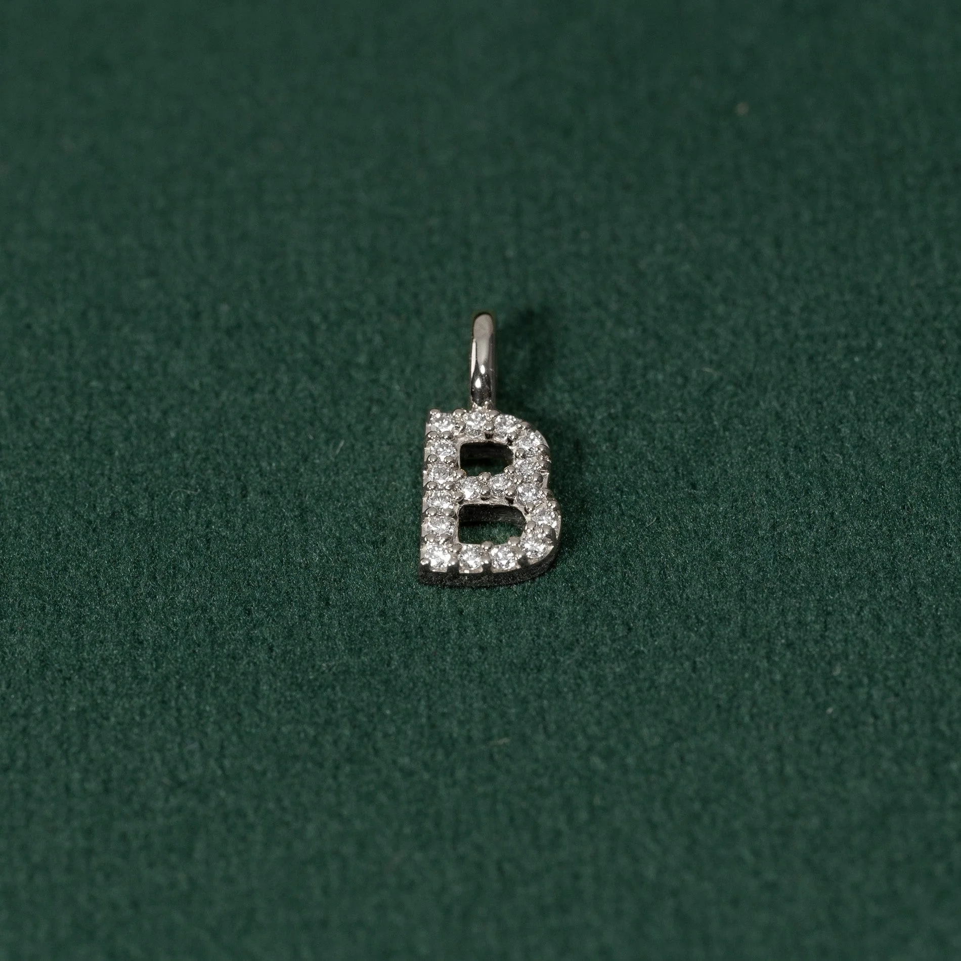 LAB-DIAMOND LETTER PENDANT - 0.1ct - WG - Image 9