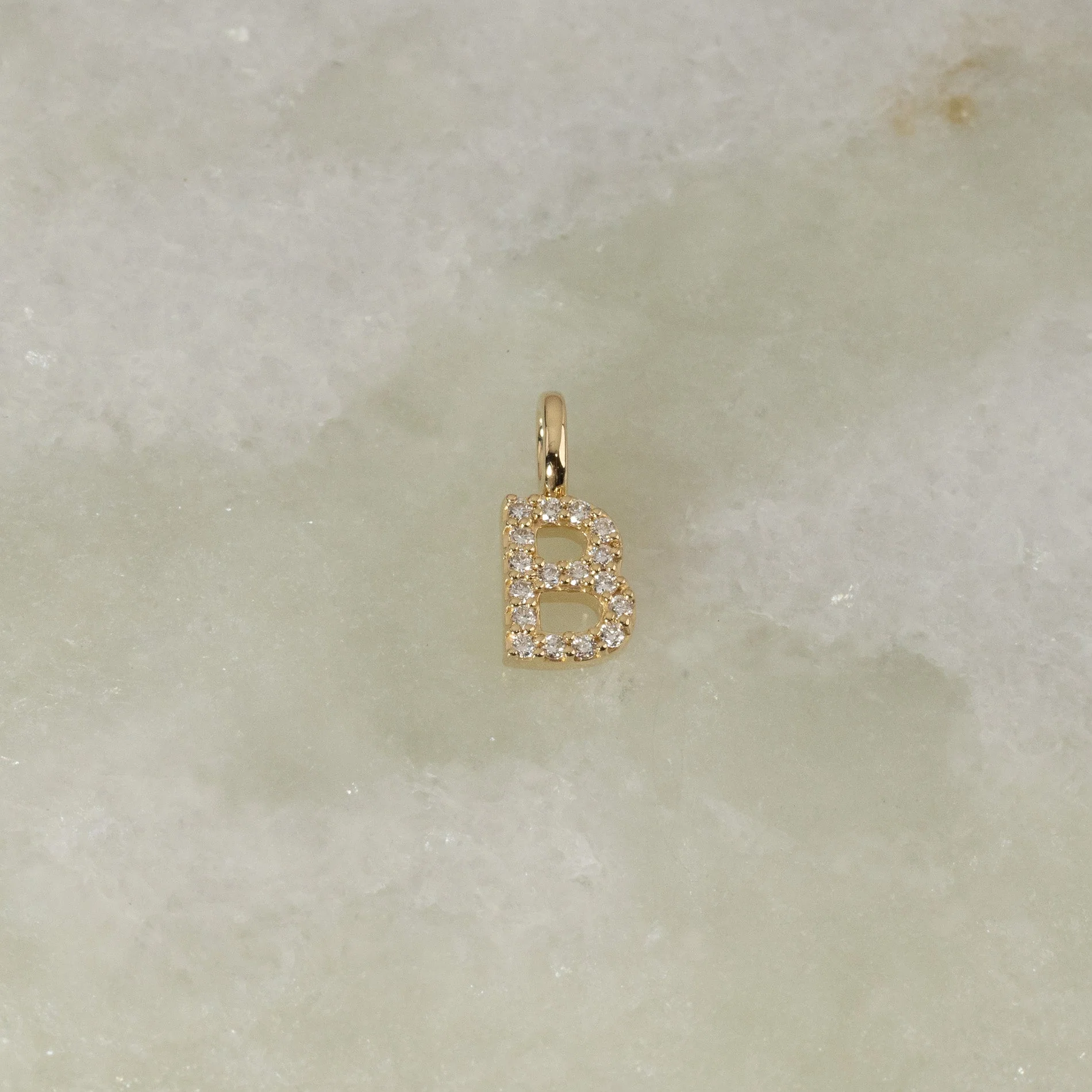 LAB-DIAMOND LETTER PENDANT - 0.1ct - YG - Image 9