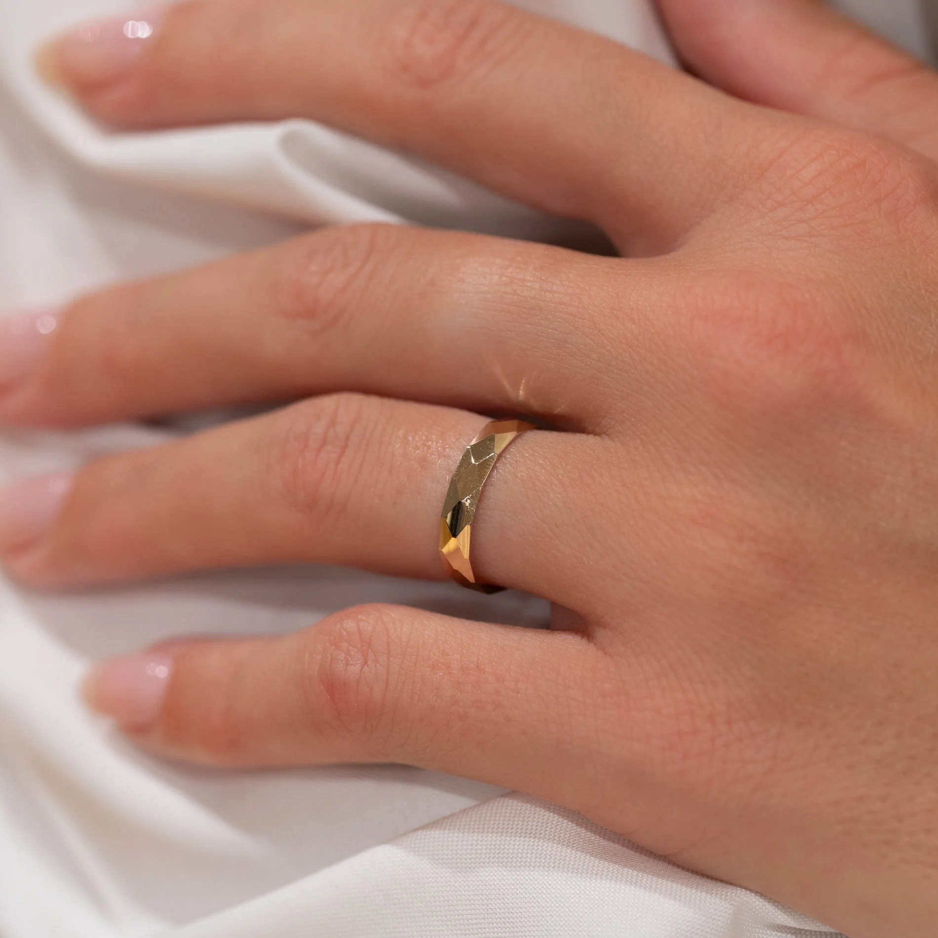 DIMONA LARGE SOLID GOLD RING - Image 5