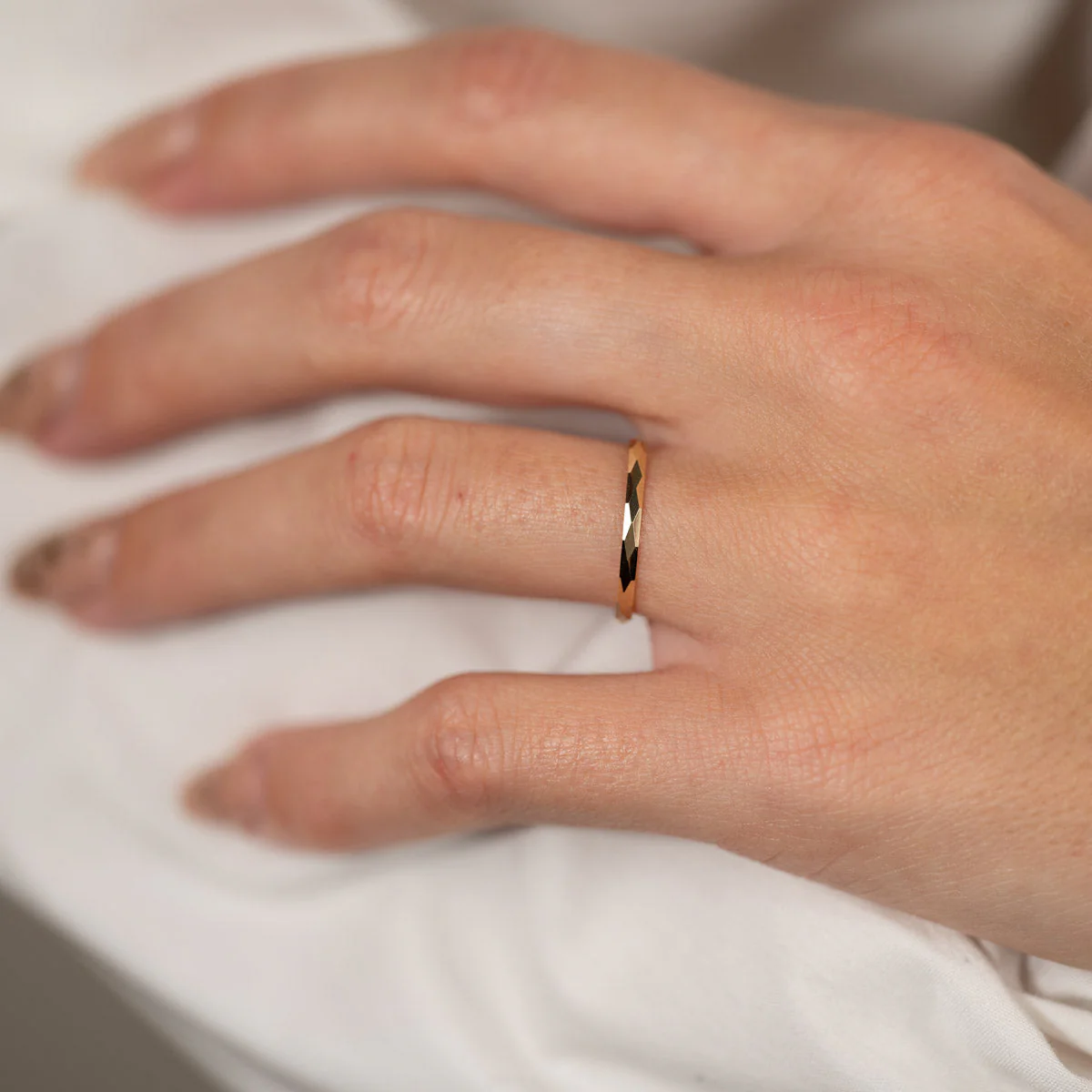 DIMONA SOLID GOLD RING - Image 2