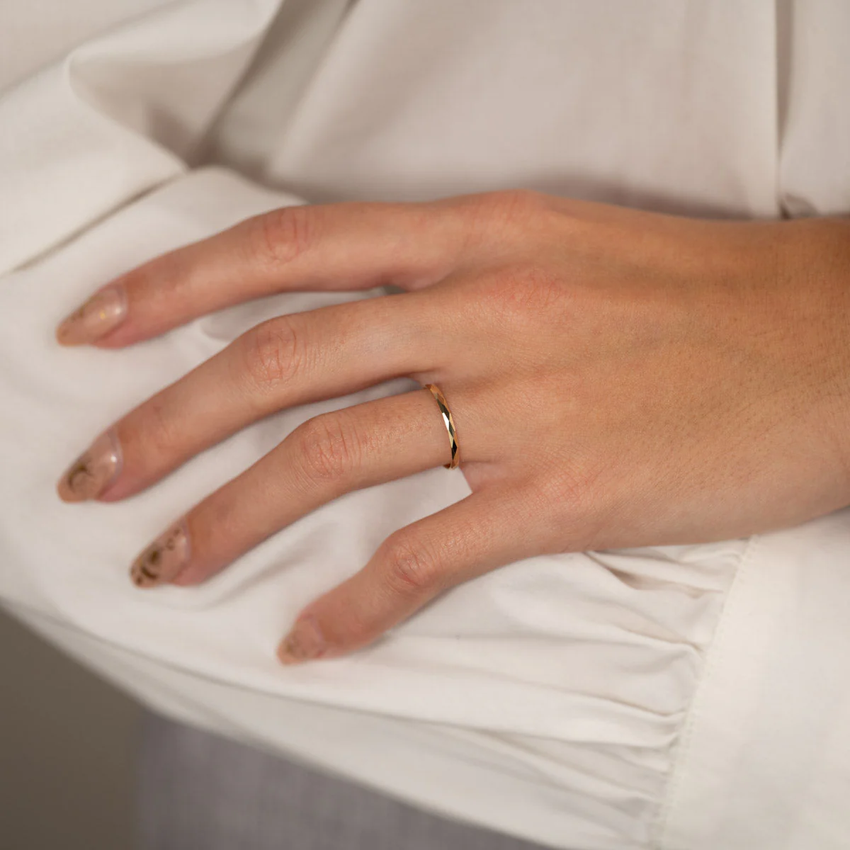 DIMONA SOLID GOLD RING - Image 6