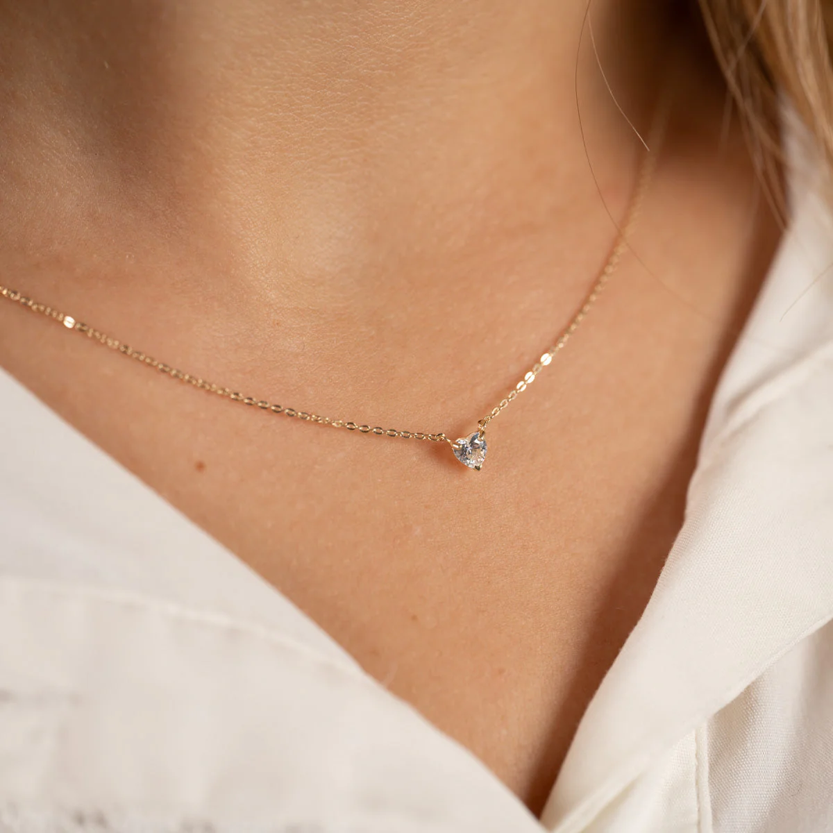 DIONA CRYSTAL SOLID GOLD NECKLACE