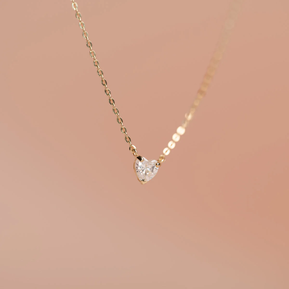 DIONA CRYSTAL SOLID GOLD NECKLACE - Image 4