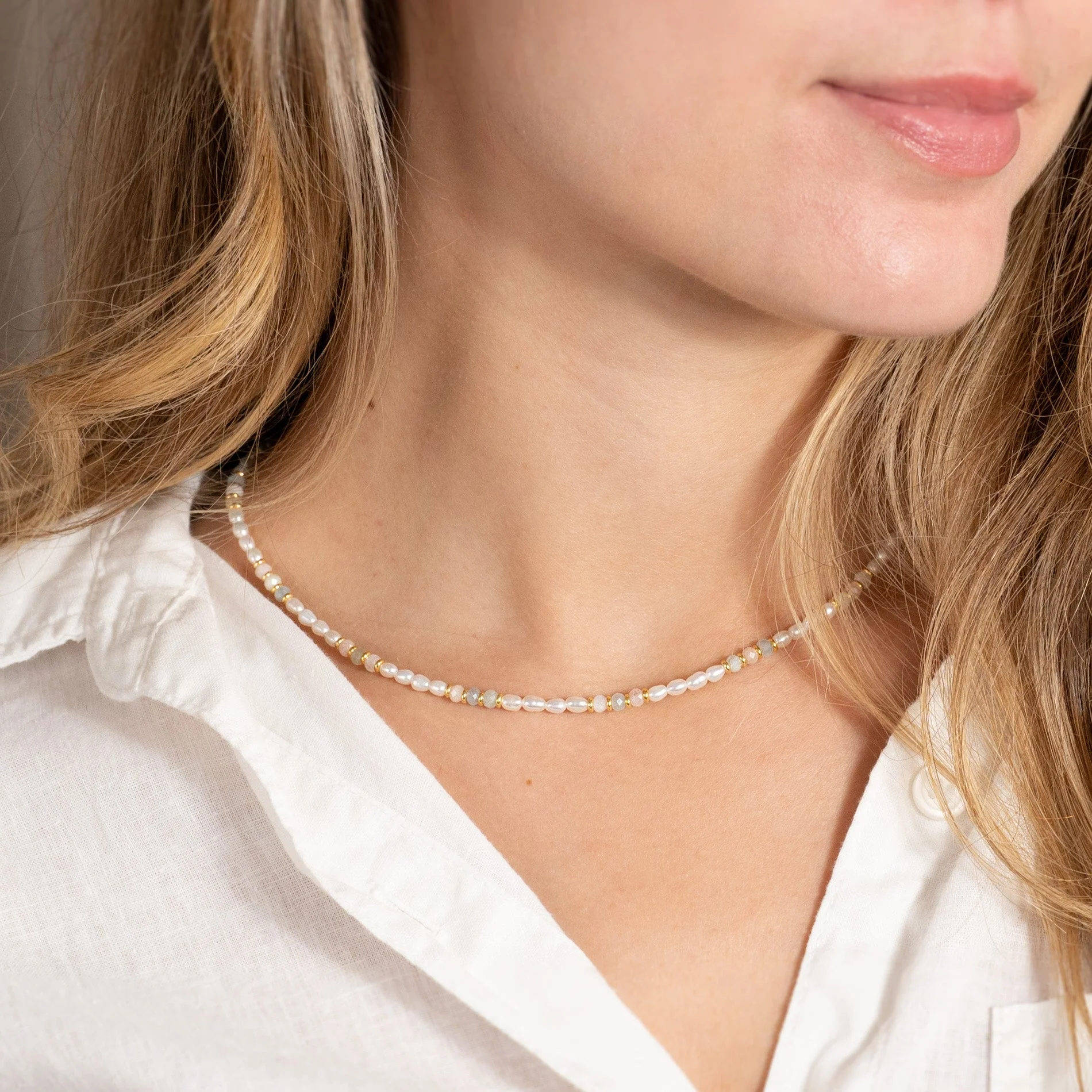 DORA MORGANITE PEARL GOLDEN NECKLACE - Image 6