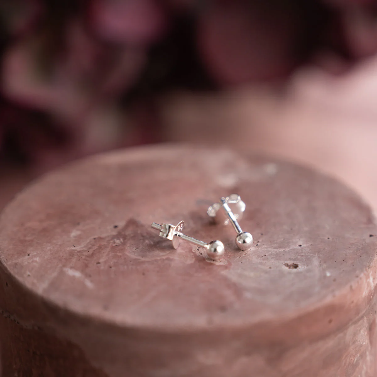 DOT SILVER EARRING - Image 3