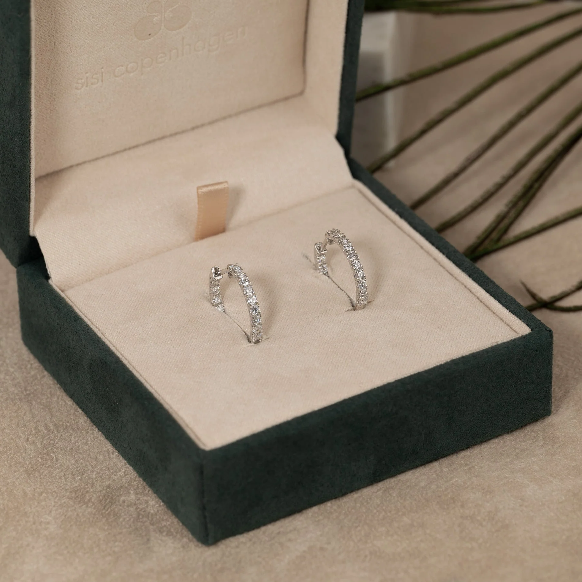 DOUBLE SET LAB-DIAMOND CREOL EARRING - 1.0ct - WG - Image 8