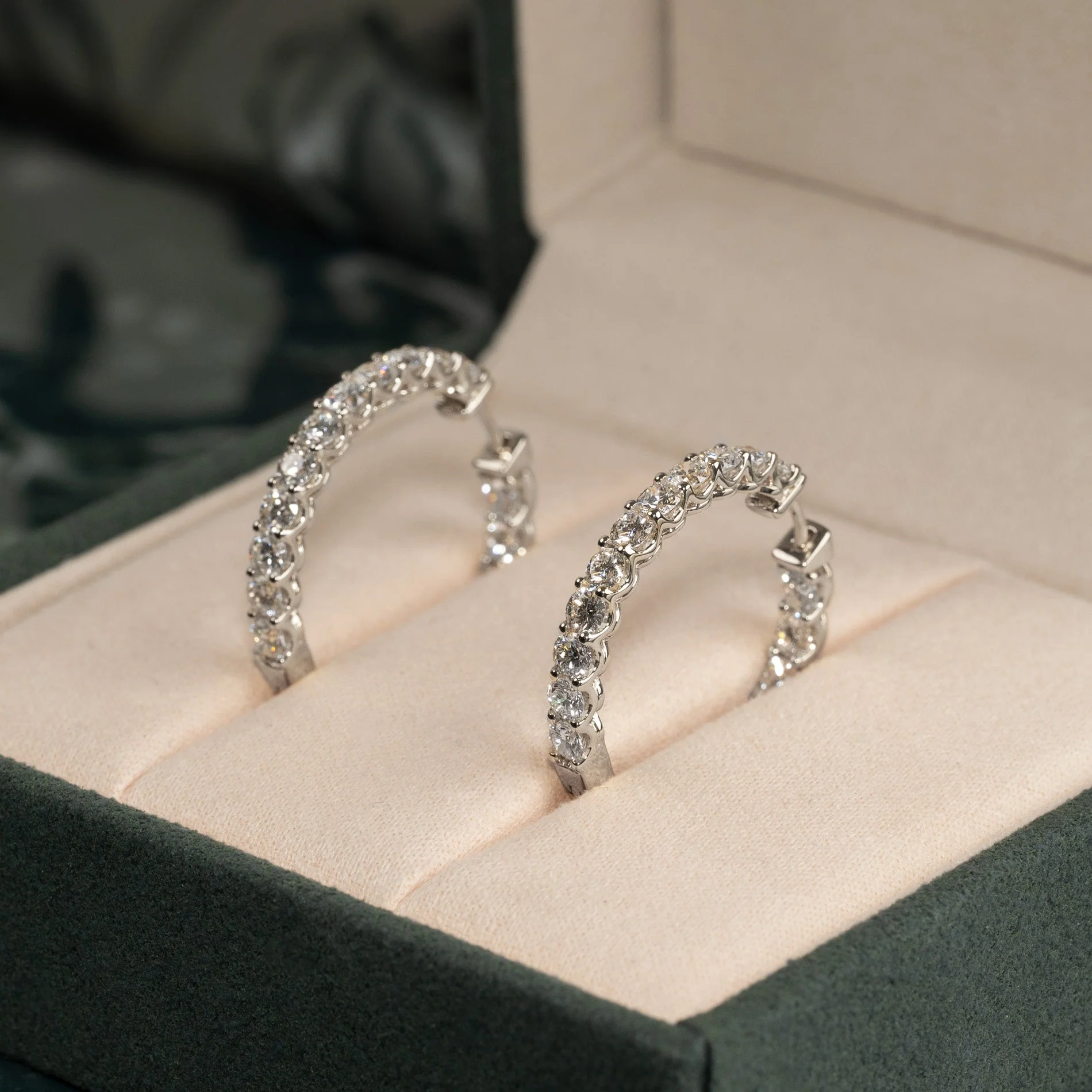 DOUBLE SET SHARED PRONG LAB-DIAMOND CREOL EARRING - 4.0ct - WG