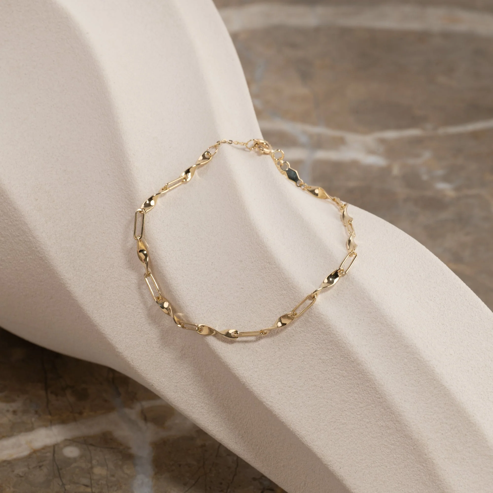 ELENA SOLID GOLD BRACELET