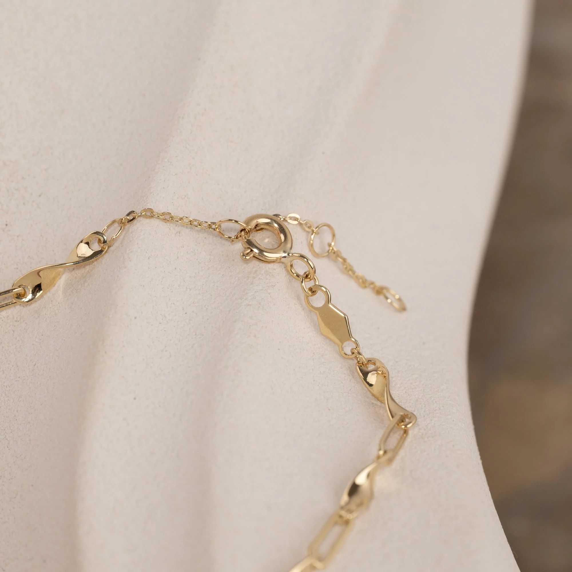 ELENA SOLID GOLD BRACELET - Image 5
