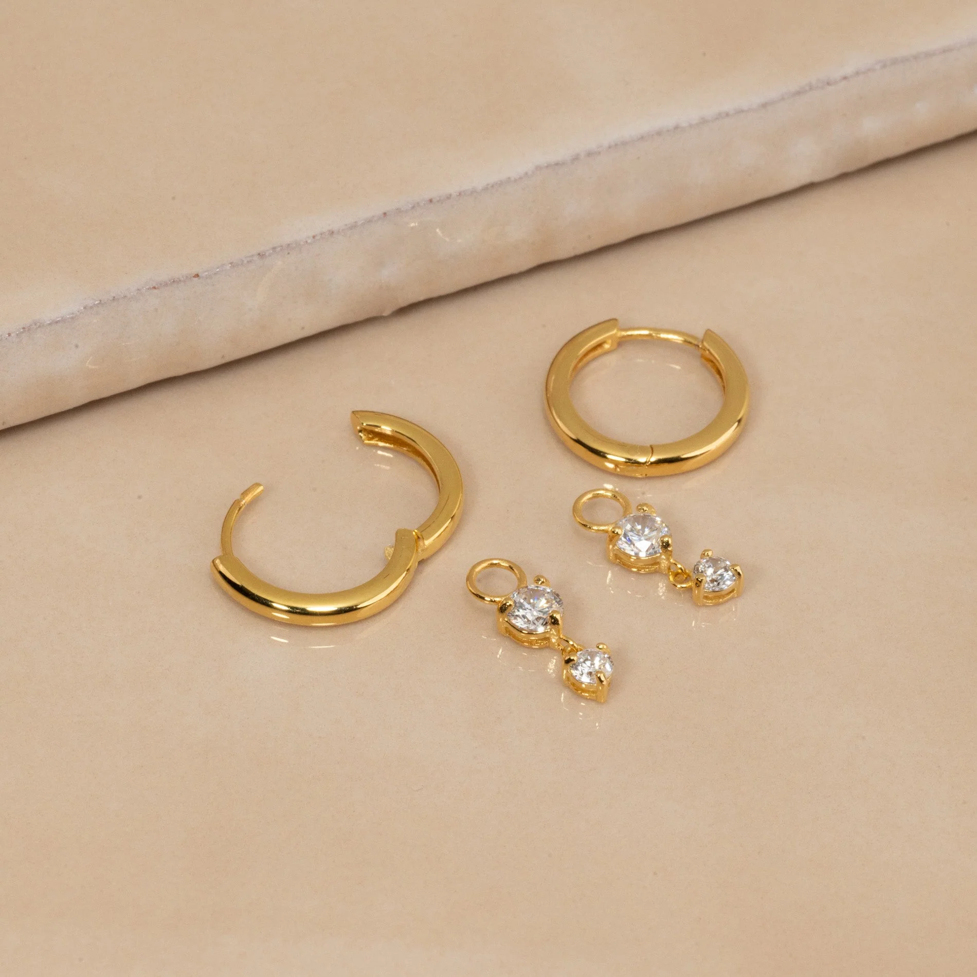 ELENOR CRYSTAL GOLDEN EARRING - Image 5