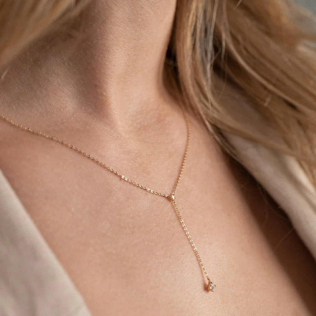 ELENORA CRYSTAL SOLID GOLD NECKLACE - Image 10