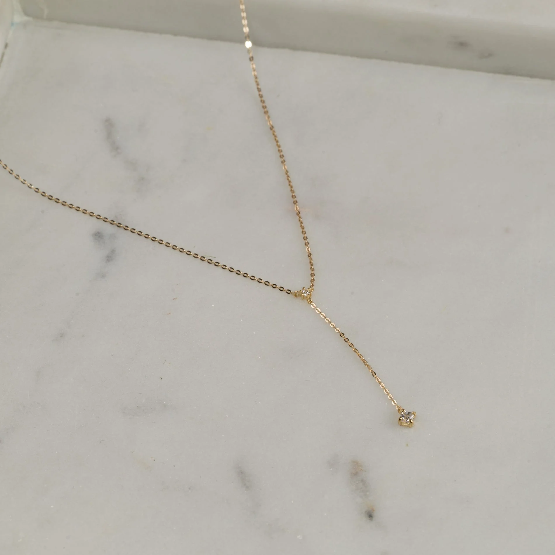ELENORA CRYSTAL SOLID GOLD NECKLACE - Image 2