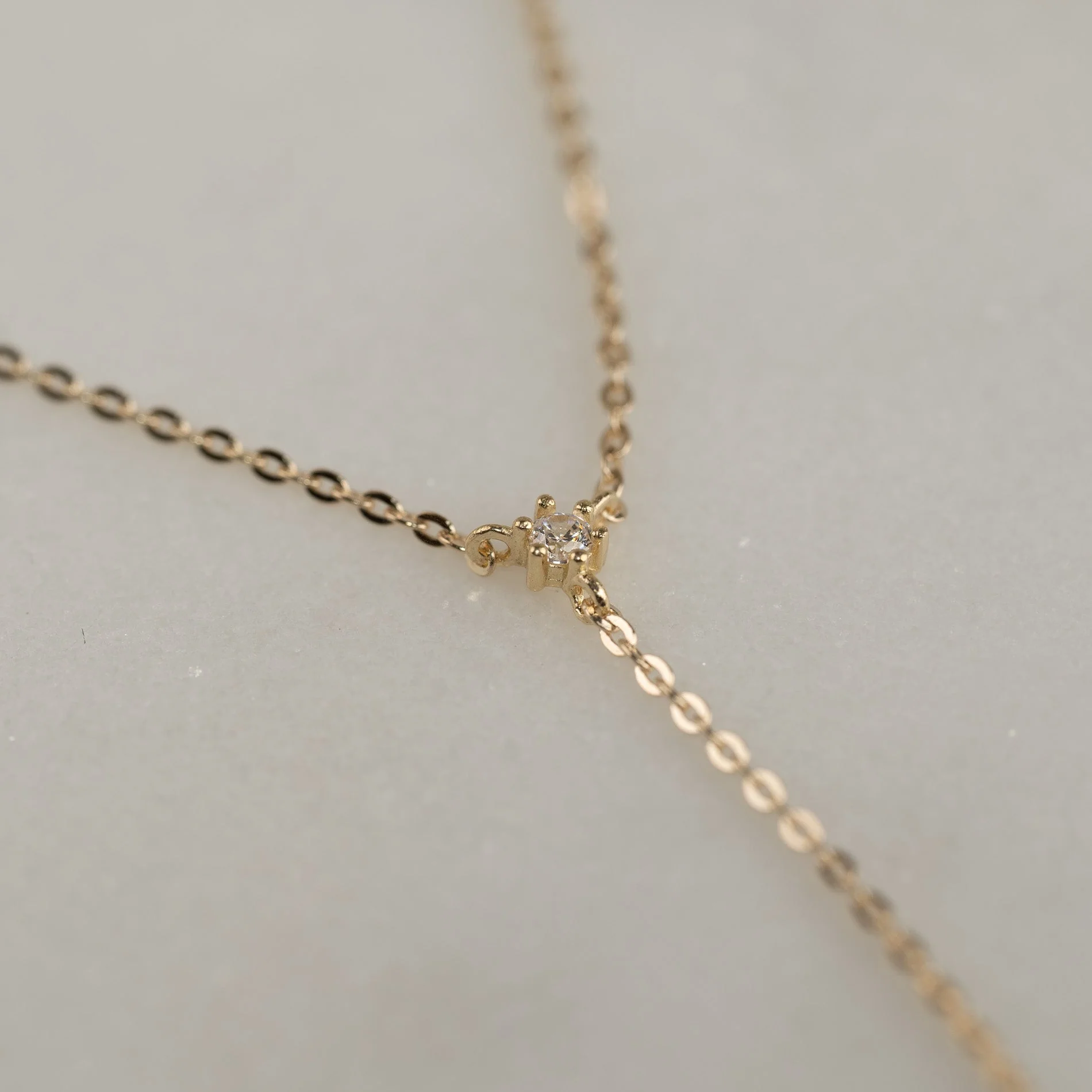 ELENORA CRYSTAL SOLID GOLD NECKLACE - Image 4