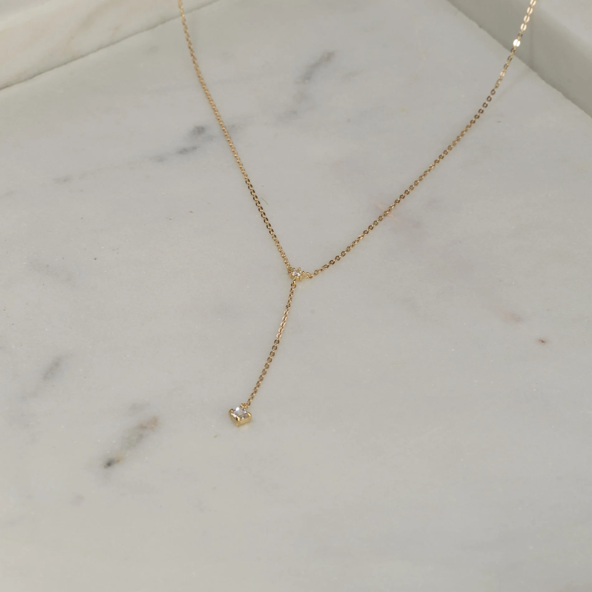ELENORA CRYSTAL SOLID GOLD NECKLACE - Image 9