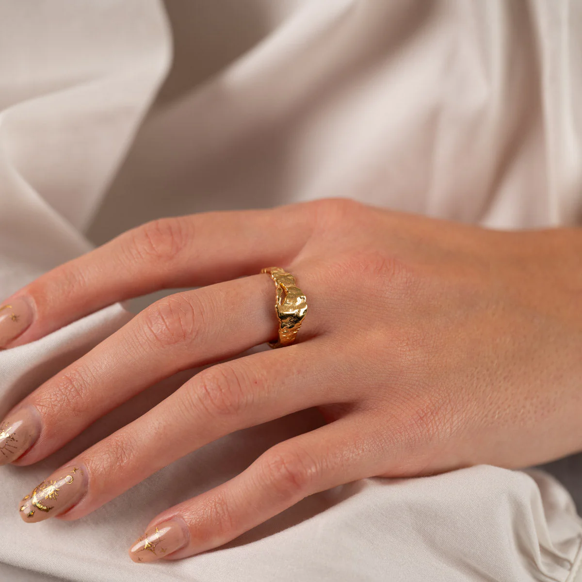 ELLA GOLDEN RING - Image 4