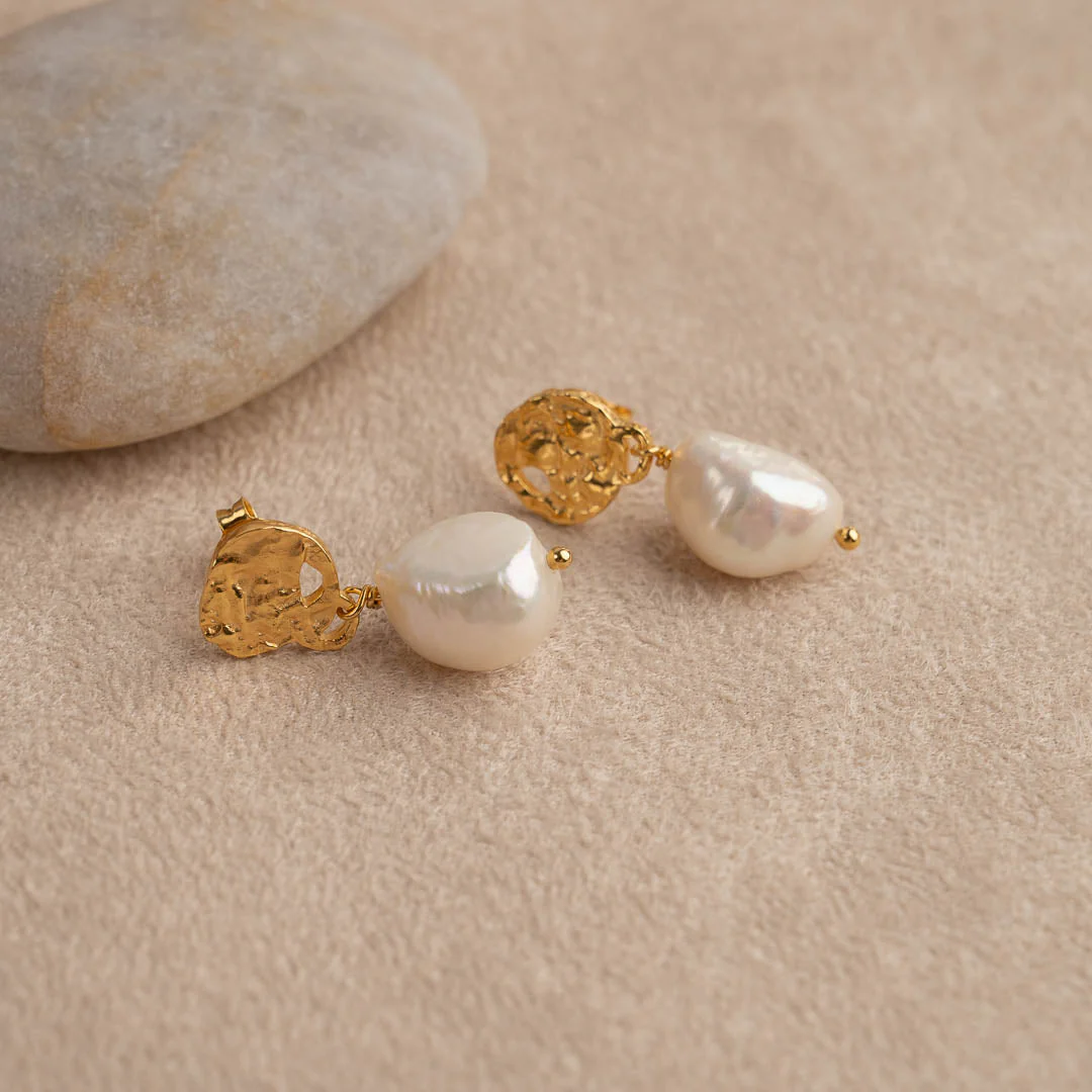 ELLA PEARL GOLDEN EARRING - Image 7