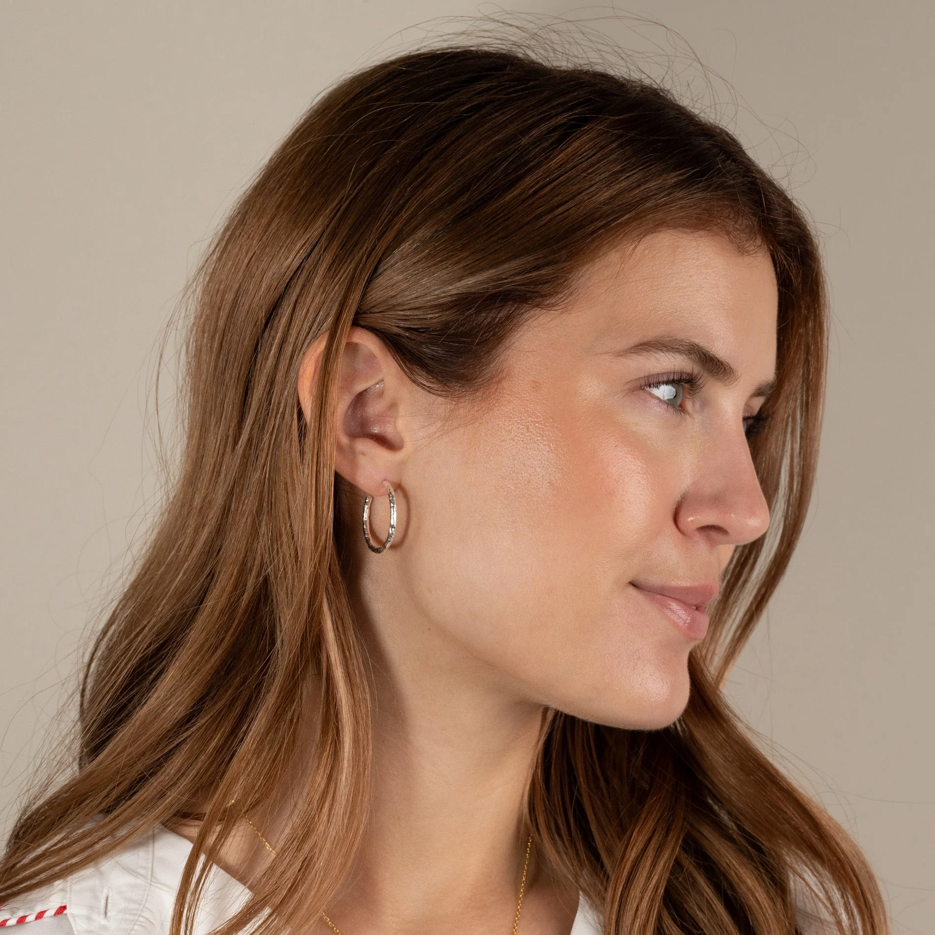 ELMA LARGE SILVER CREOL EARRING - Image 6