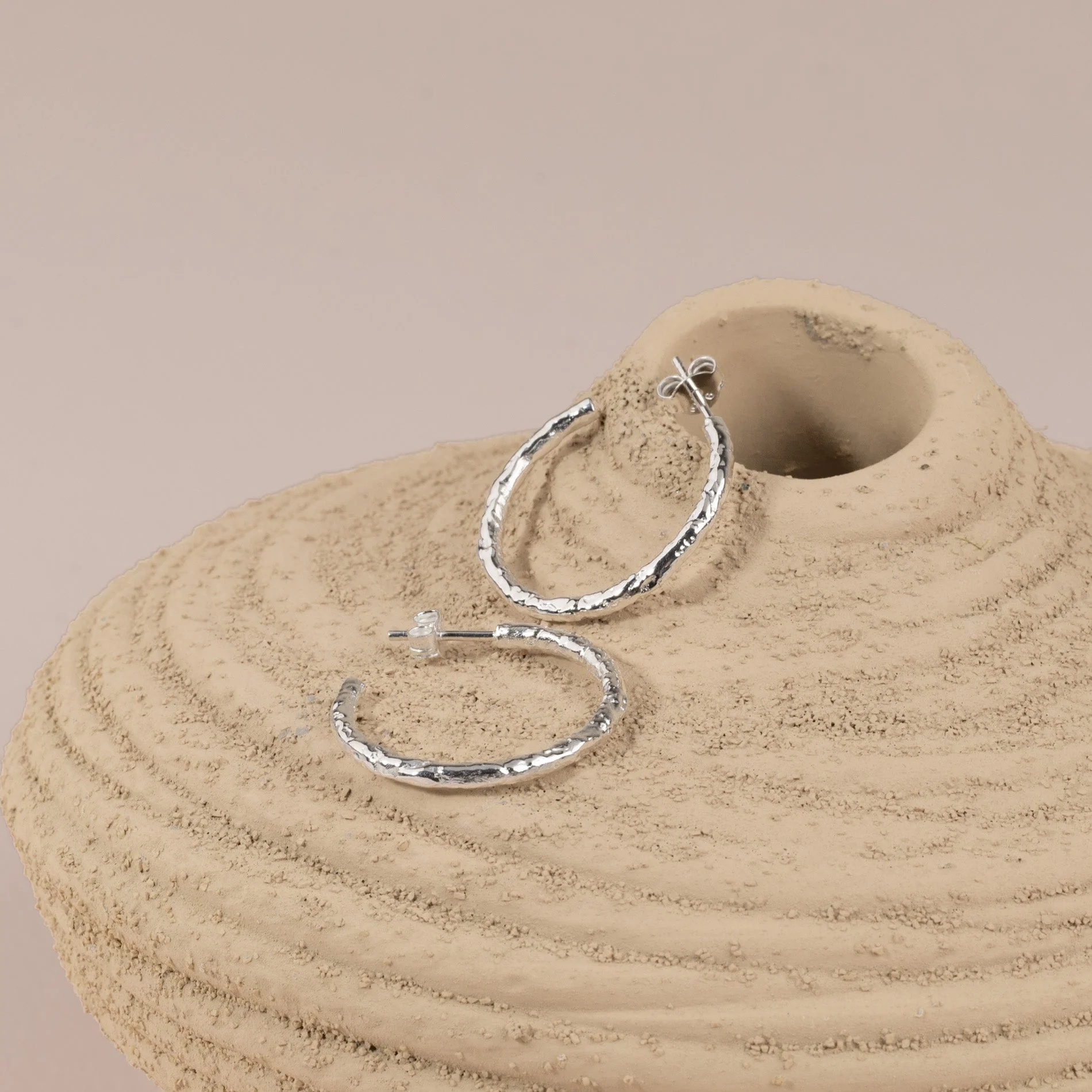 ELMA LARGE SILVER CREOL EARRING - Image 7