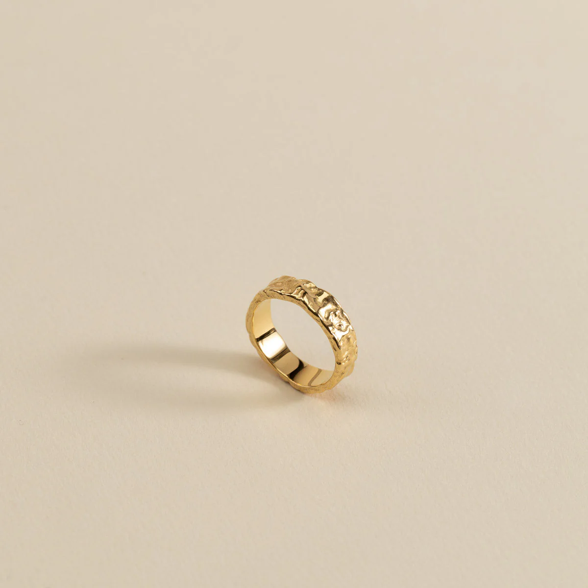 ELMA MEDIUM GOLDEN RING - Image 3