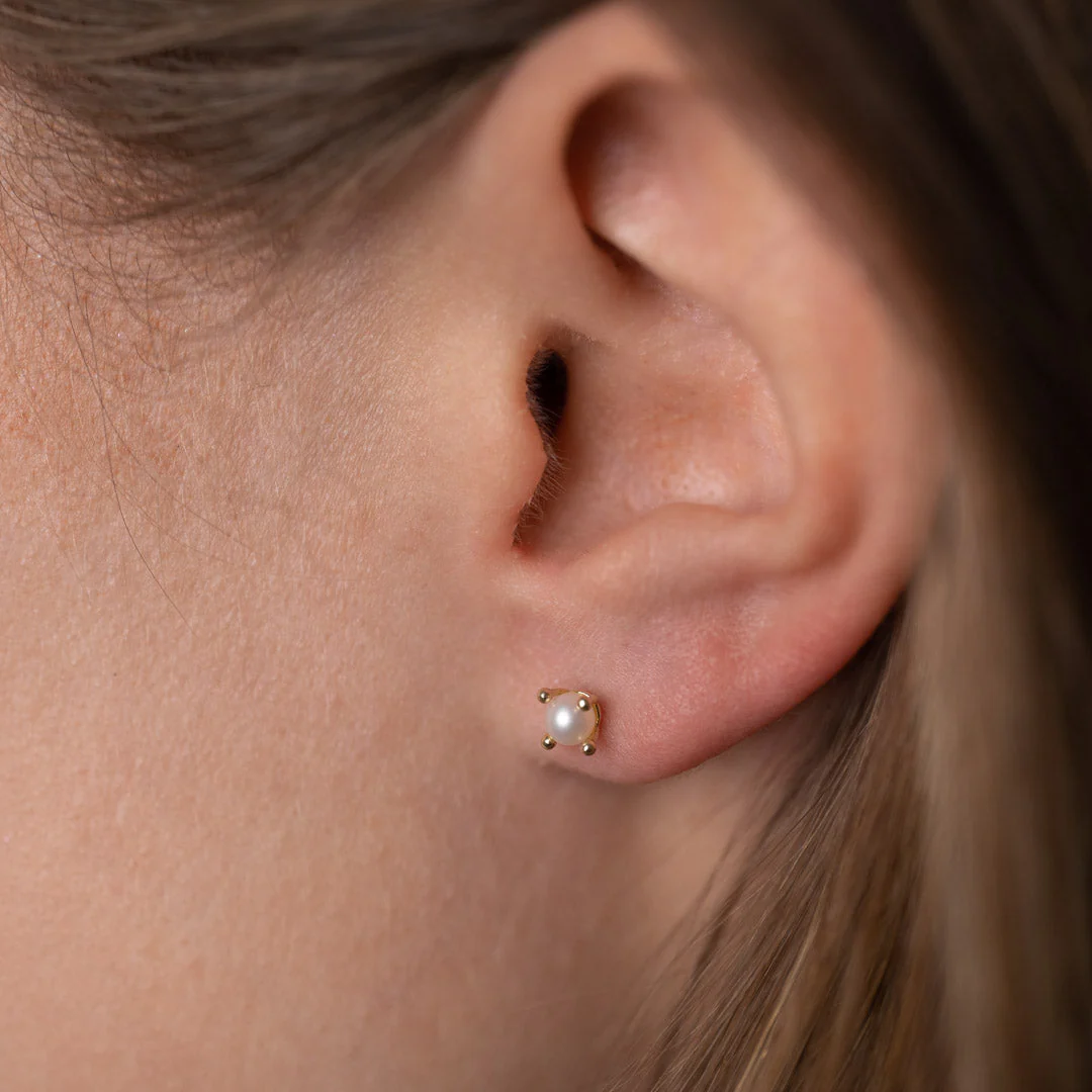 ELVIRA PEARL SOLID GOLD STUD EARRING - Image 8