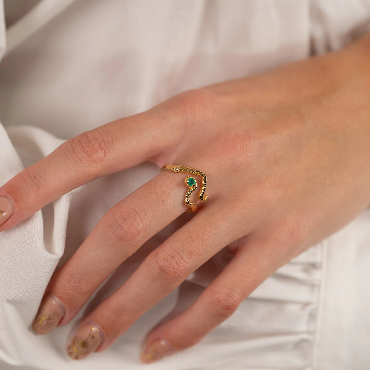 EMILIA GREEN AGATE GOLDEN RING - Image 2