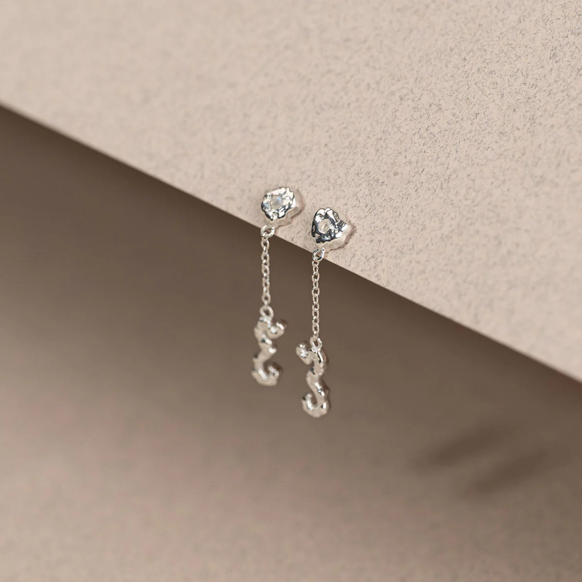 EMILIA MOONSTONE SILVER EARRING - Image 4