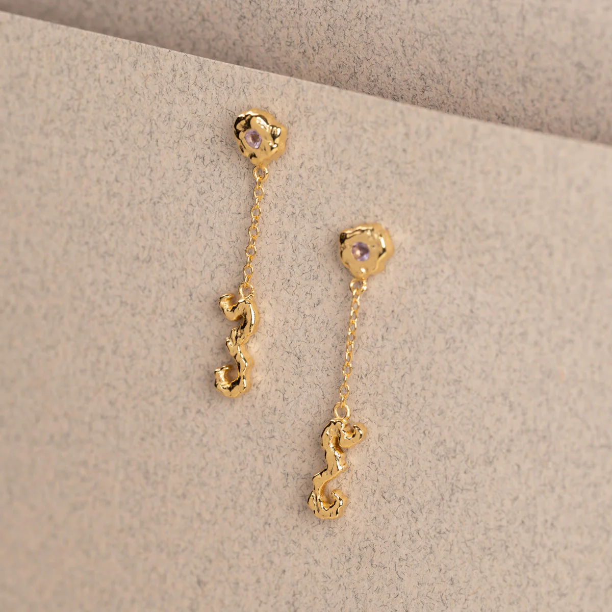 EMILIA PURPLE AMETHYST GOLDEN EARRING - Image 4