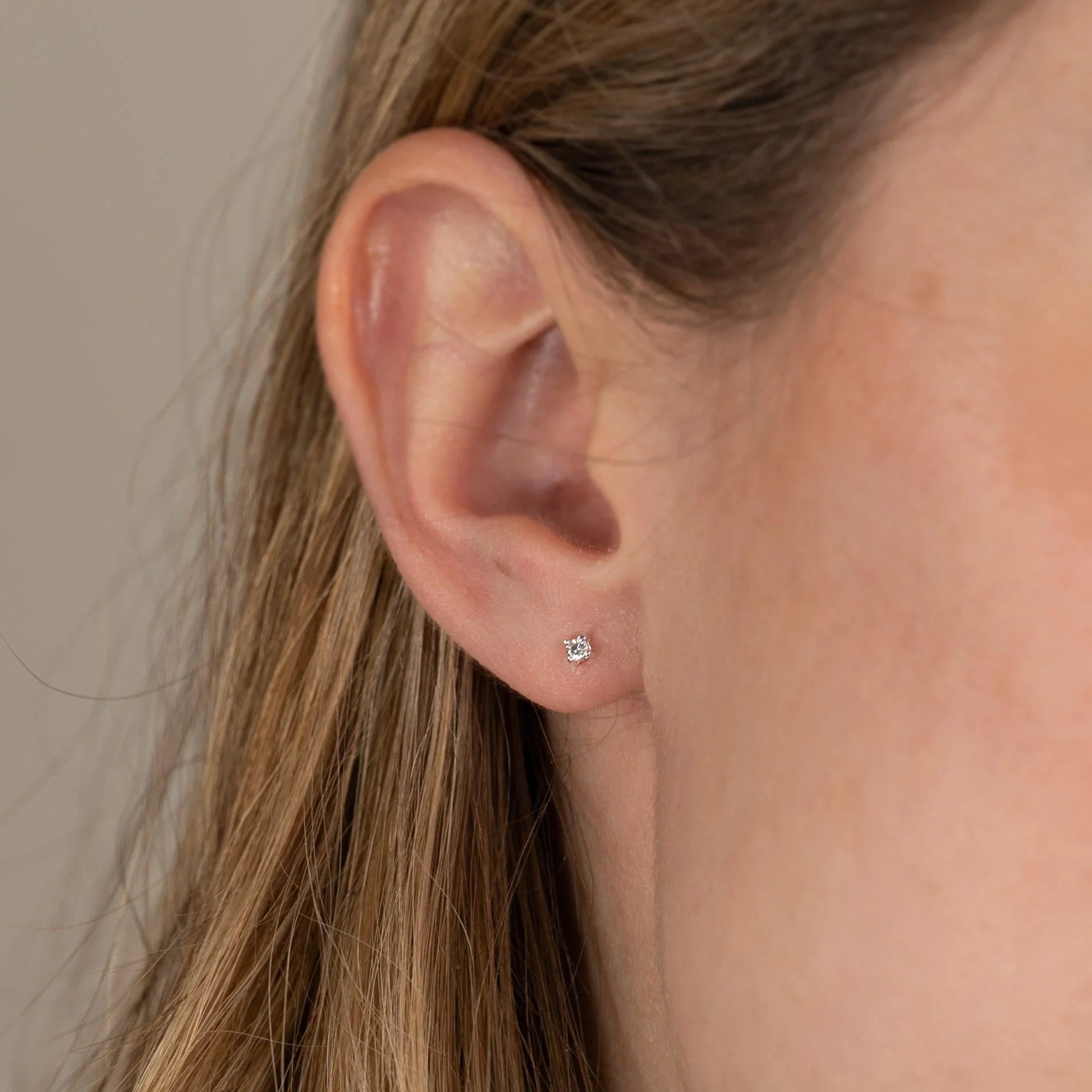 ENA SILVER EARRING - 2mm - Image 2