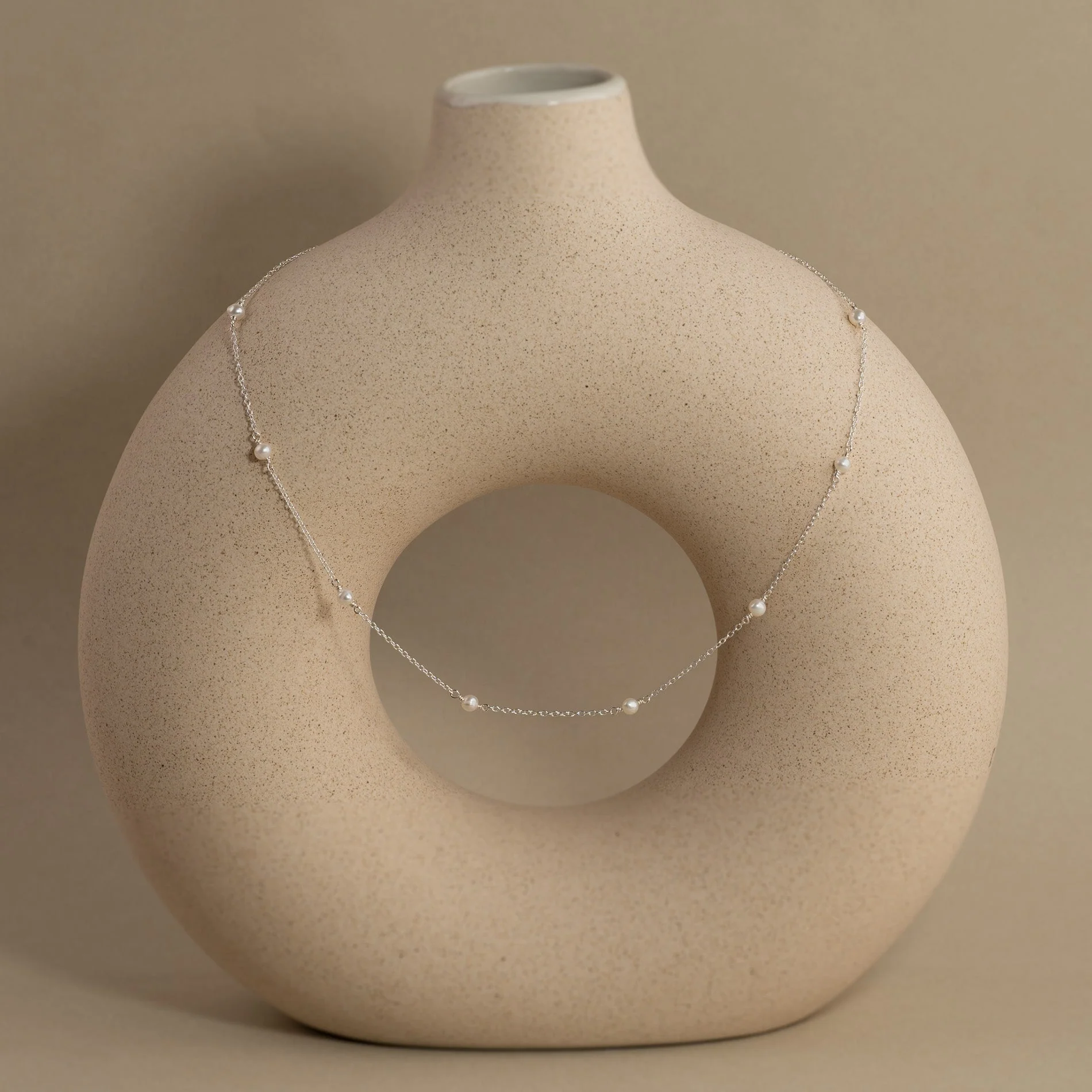 ERICA PEARL SILVER NECKLACE - Image 8