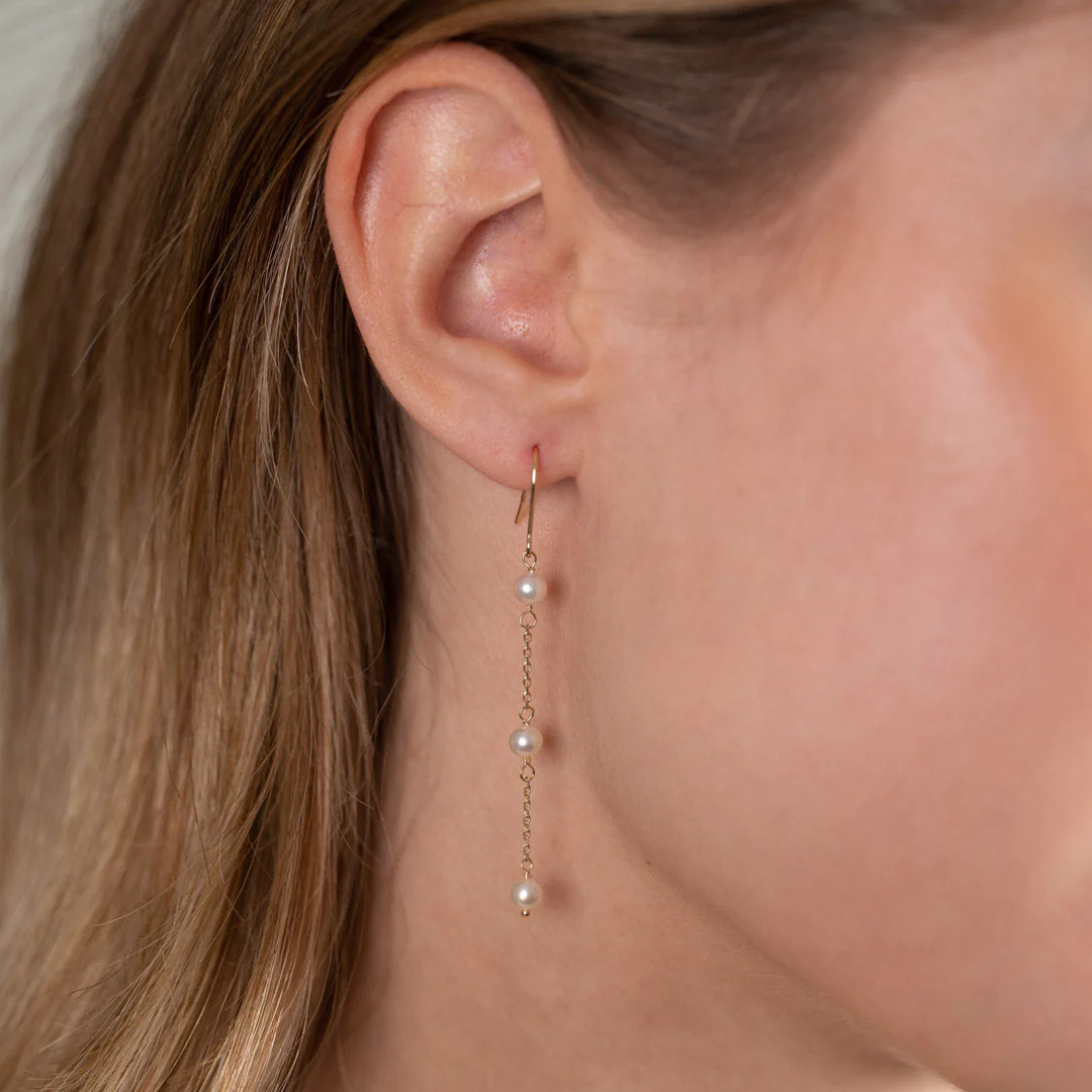 ERICA PEARL SOLID GOLD EARRING - Image 6