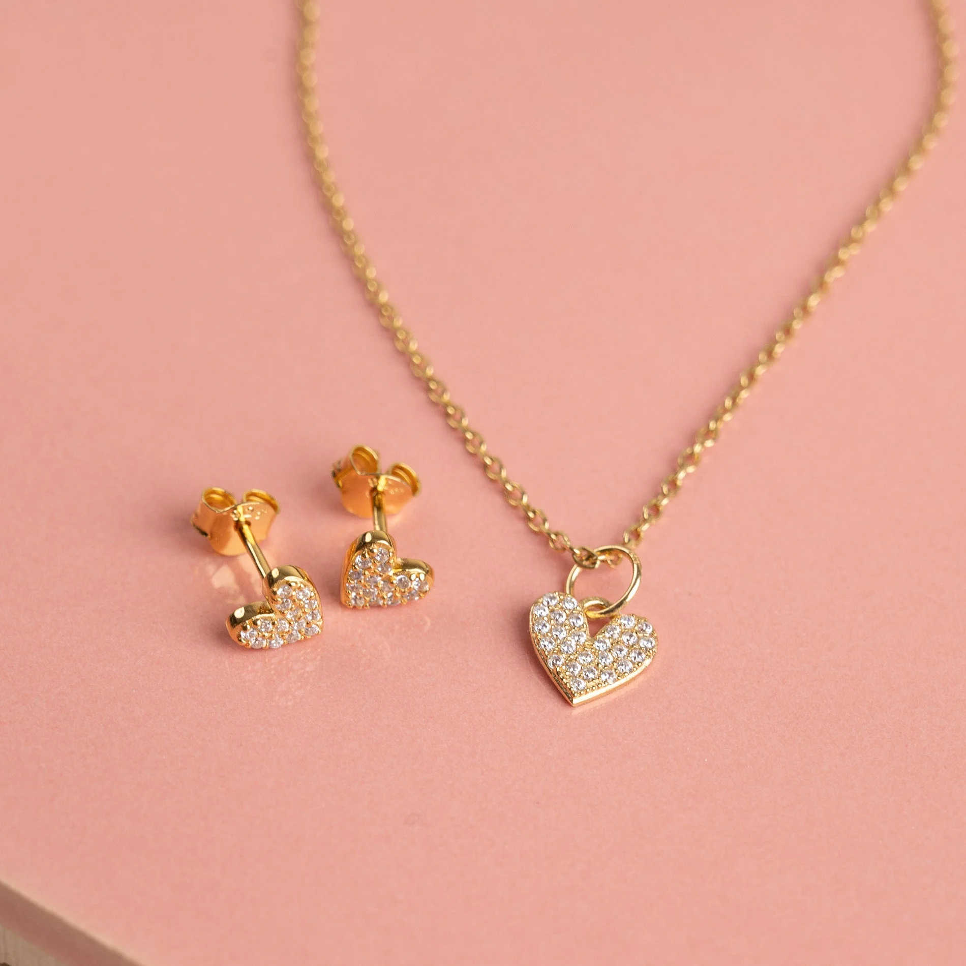 ESME CRYSTAL GOLDEN PENDANT - Image 6