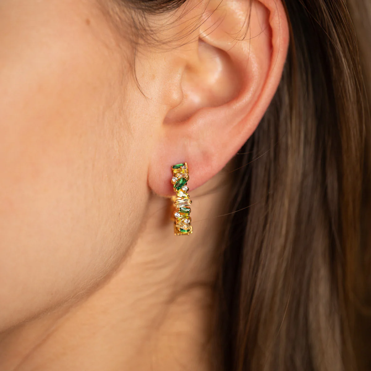 ESMERALDA GREEN GOLDEN CREOL EARRING - Image 2