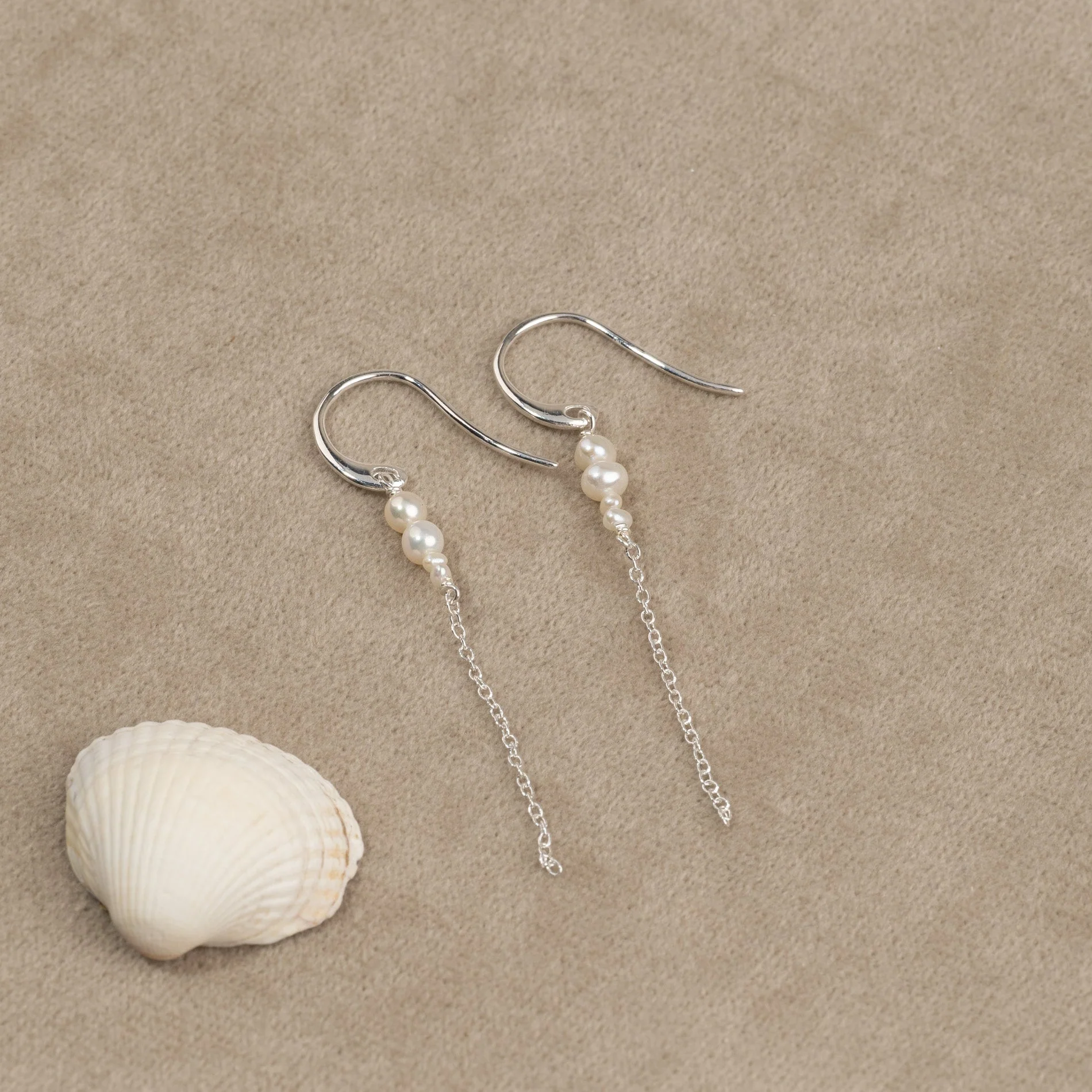 EVIE PEARL SILVER DROP EARRING - Image 5
