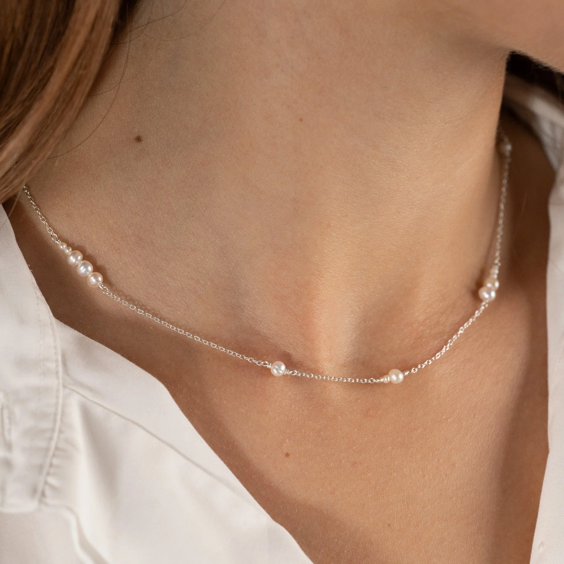 EVIE PEARL SILVER NECKLACE - Image 3