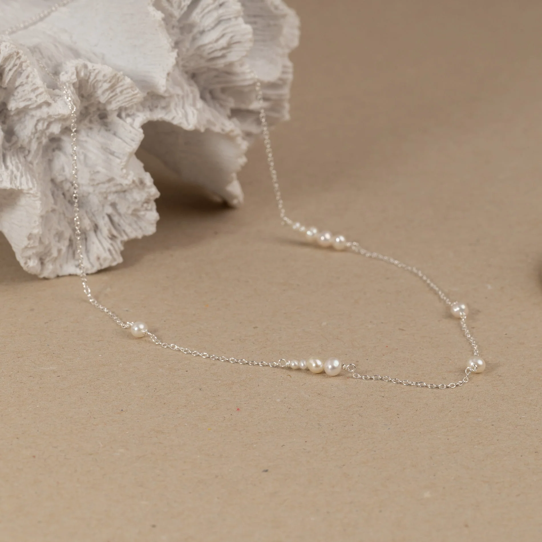 EVIE PEARL SILVER NECKLACE - Image 4