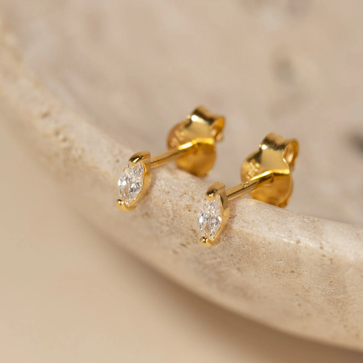 FELINE CRYSTAL GOLDEN EARRING - Image 3