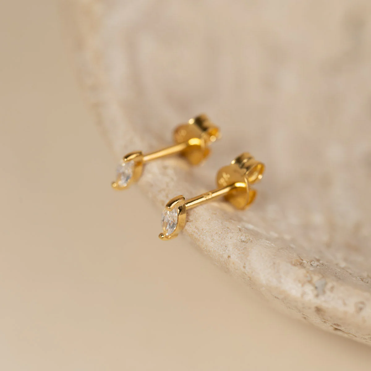 FELINE CRYSTAL GOLDEN EARRING - Image 5