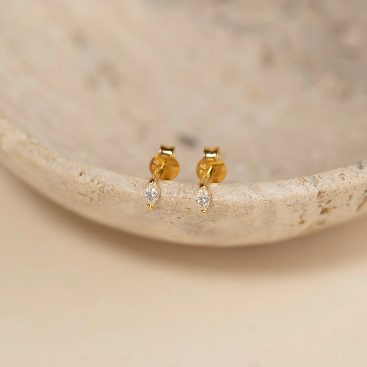 FELINE CRYSTAL GOLDEN EARRING - Image 7
