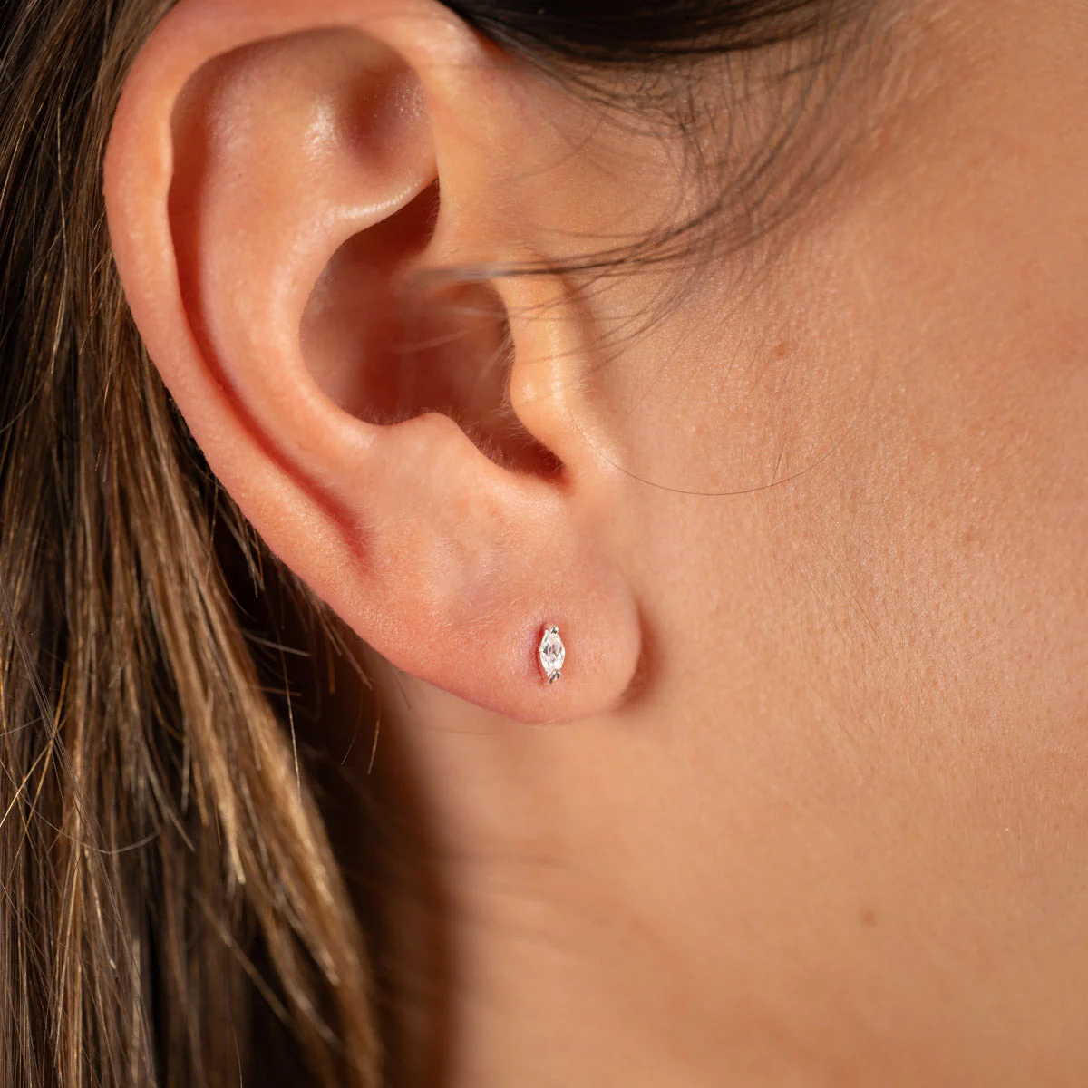 FELINE CRYSTAL SILVER EARRING - Image 2
