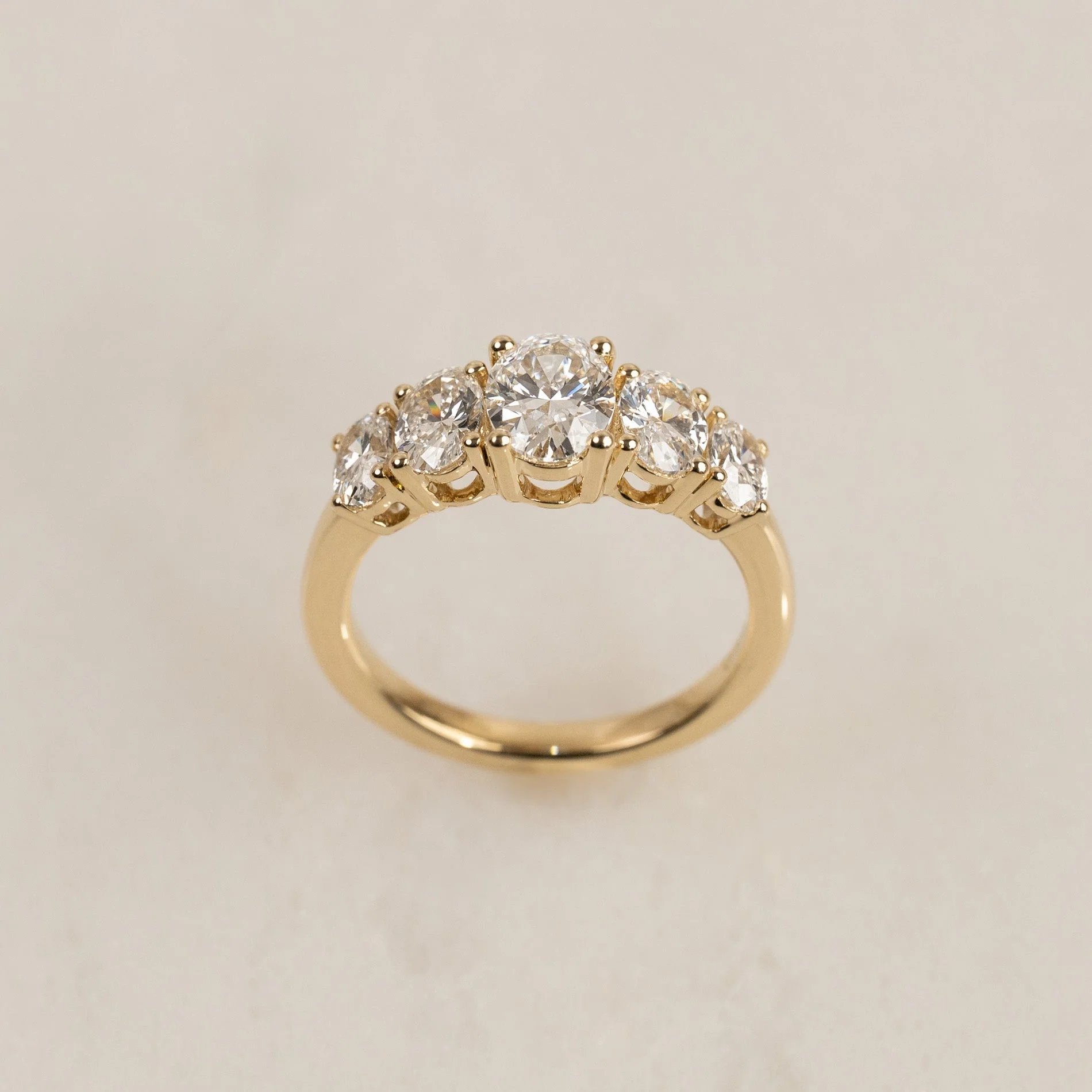 FIVE STONE OVAL-CUT DIAMOND RING - 1.70ct - Image 4