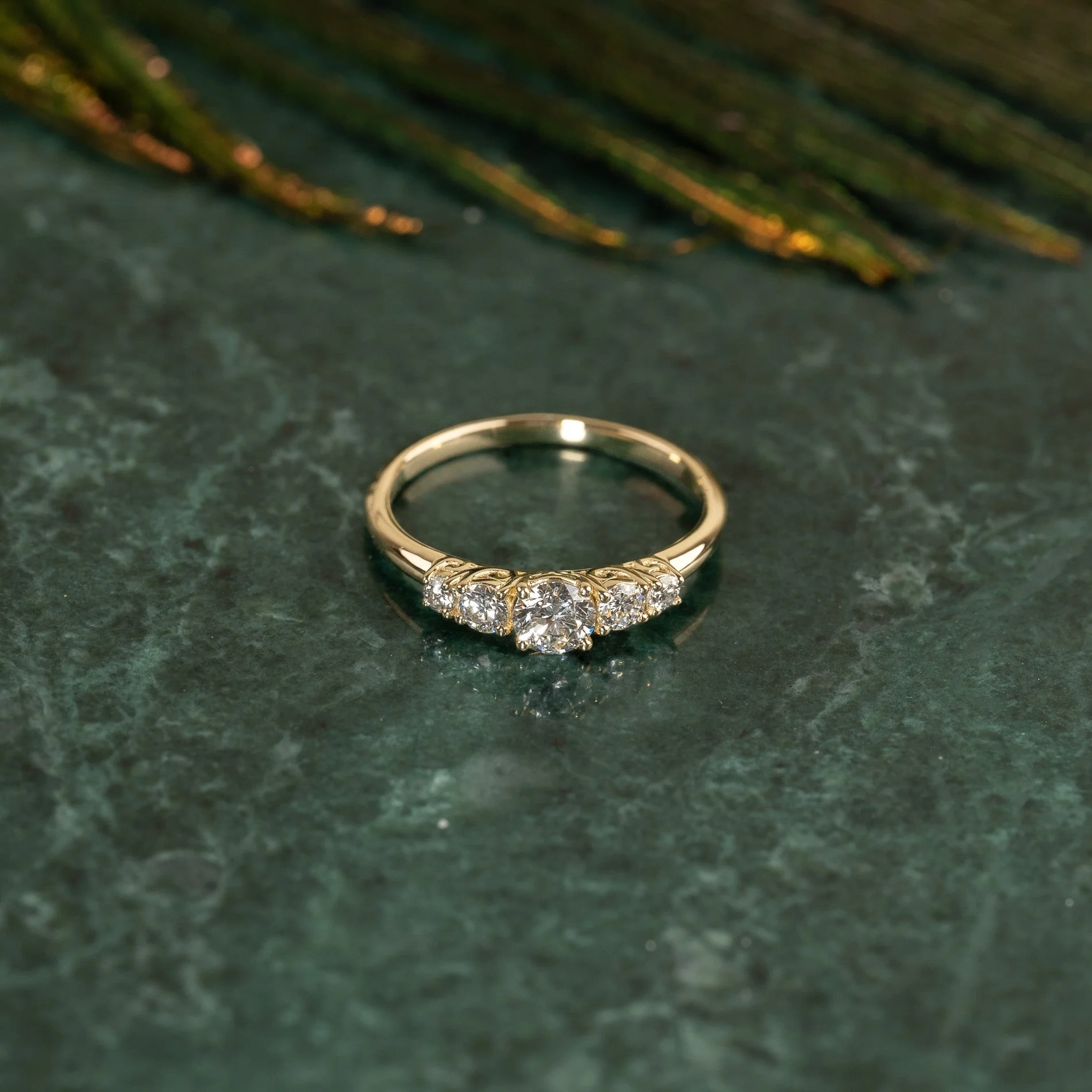 FIVE-STONE TRELLIS LAB-DIAMOND RING - 0.5ct - YG - Image 12
