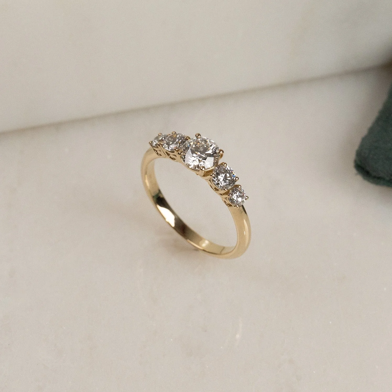 FIVE-STONE TRELLIS LAB-DIAMOND RING - 1.0ct - YG