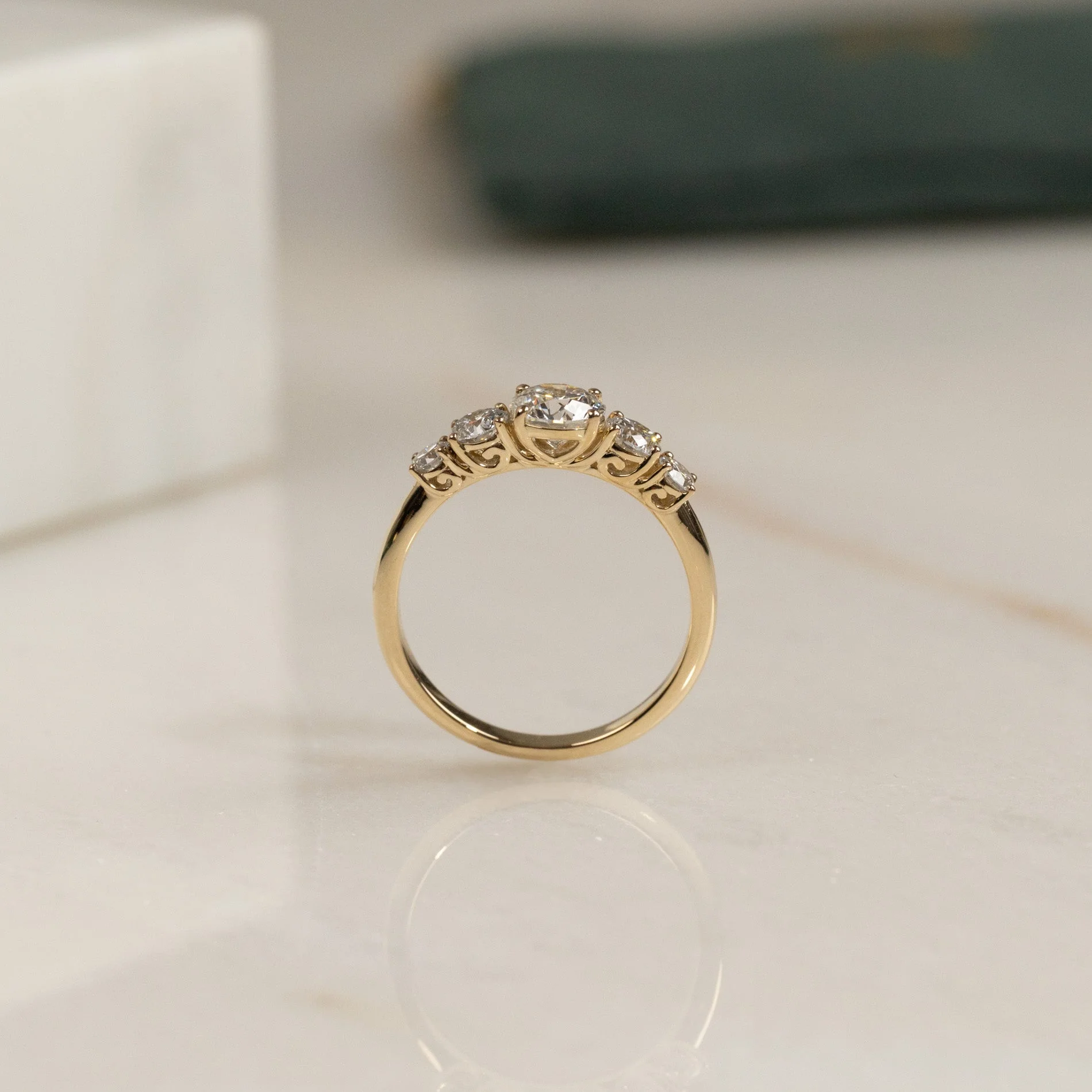 FIVE-STONE TRELLIS LAB-DIAMOND RING - 1.0ct - YG - Image 9