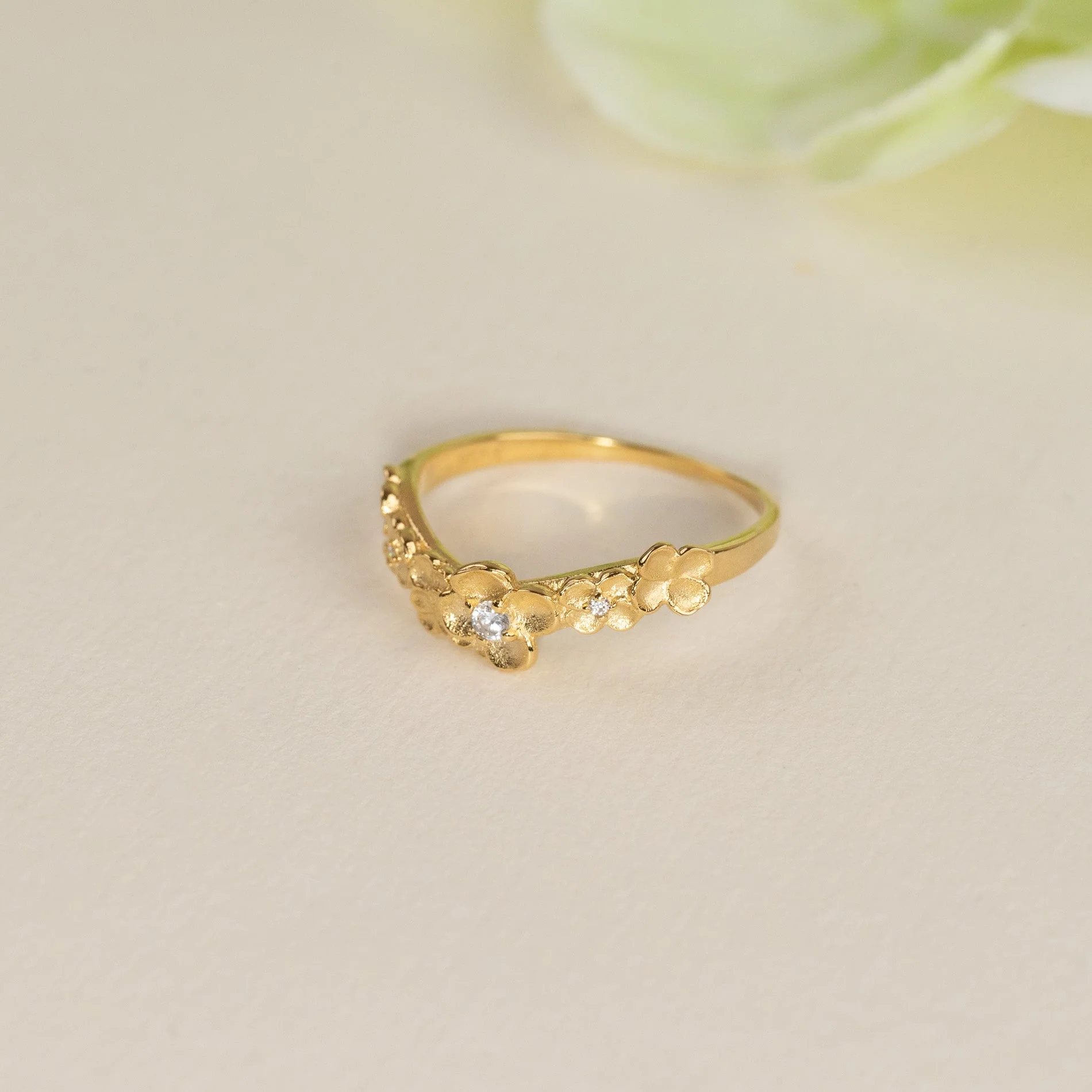 FLORA CRYSTAL GOLDEN RING - Image 3