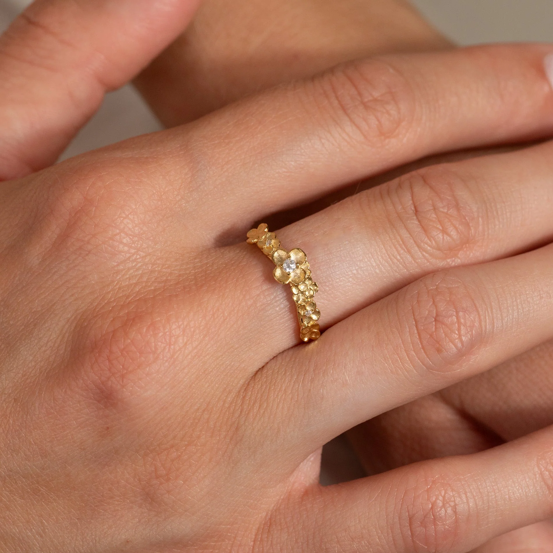 FLORA CRYSTAL GOLDEN RING - Image 4