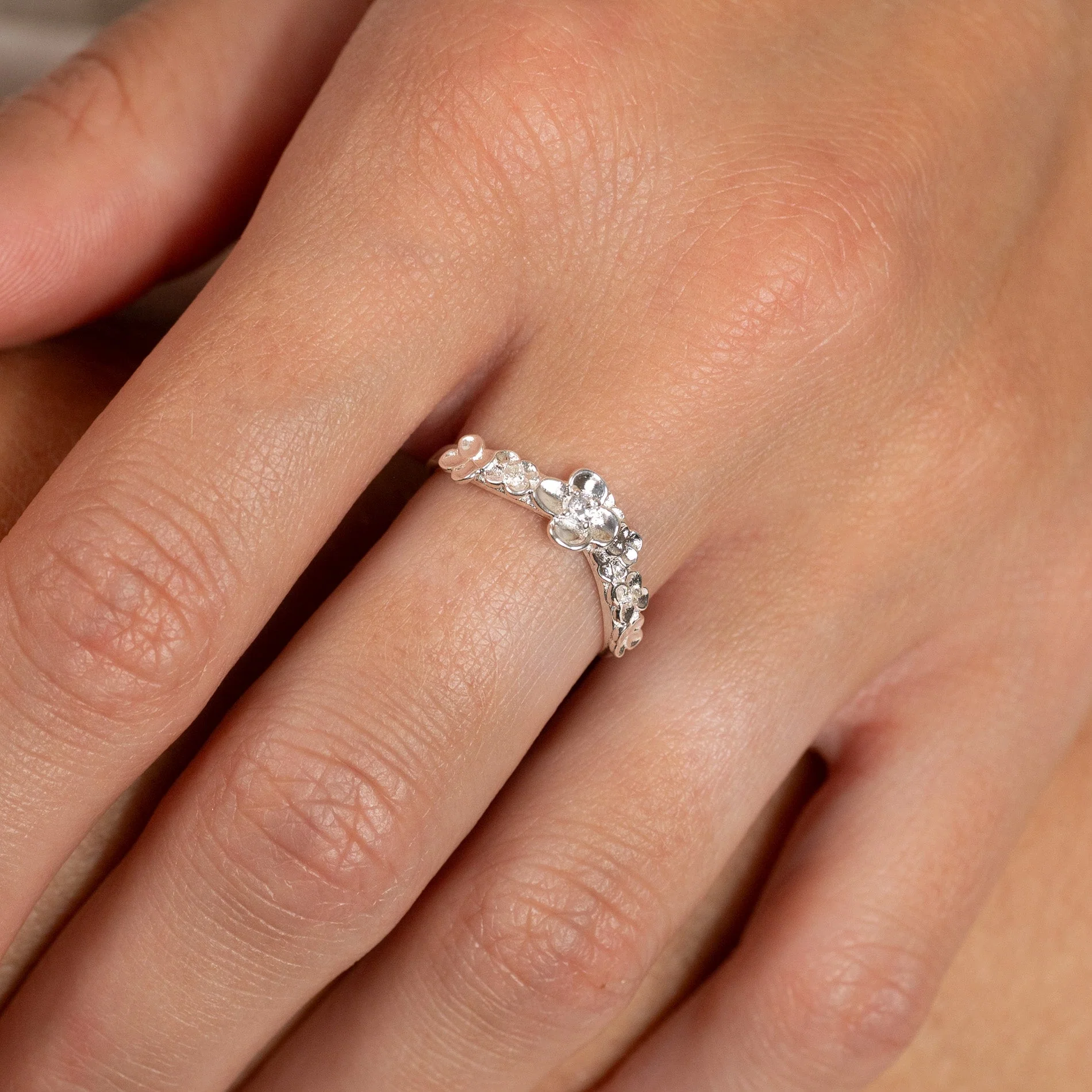 FLORA CRYSTAL SILVER RING - Image 2