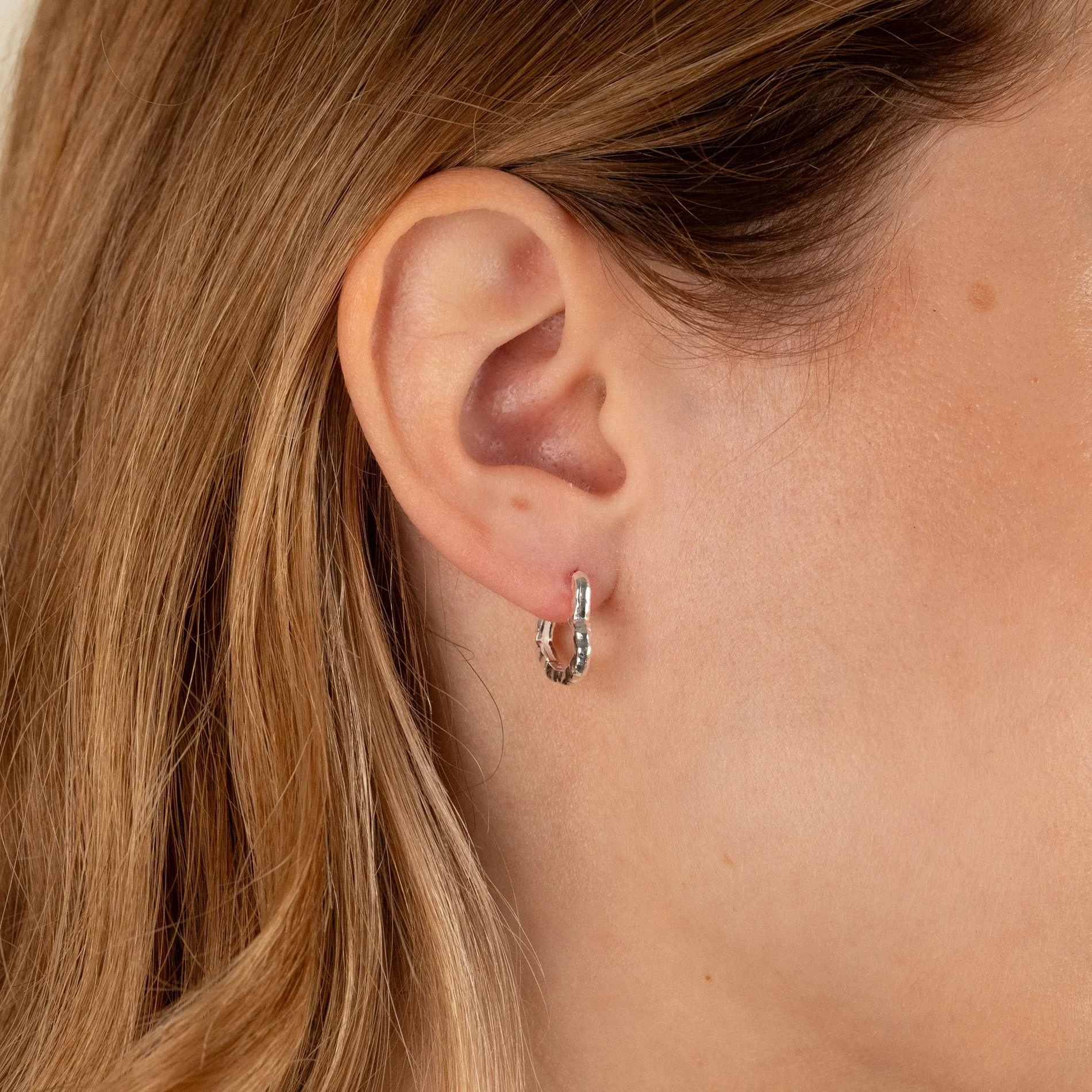 FREYA SILVER CREOL EARRING - Image 3
