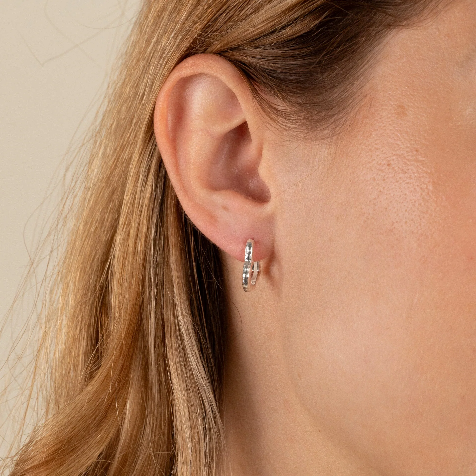 FREYA SILVER CREOL EARRING - Image 5
